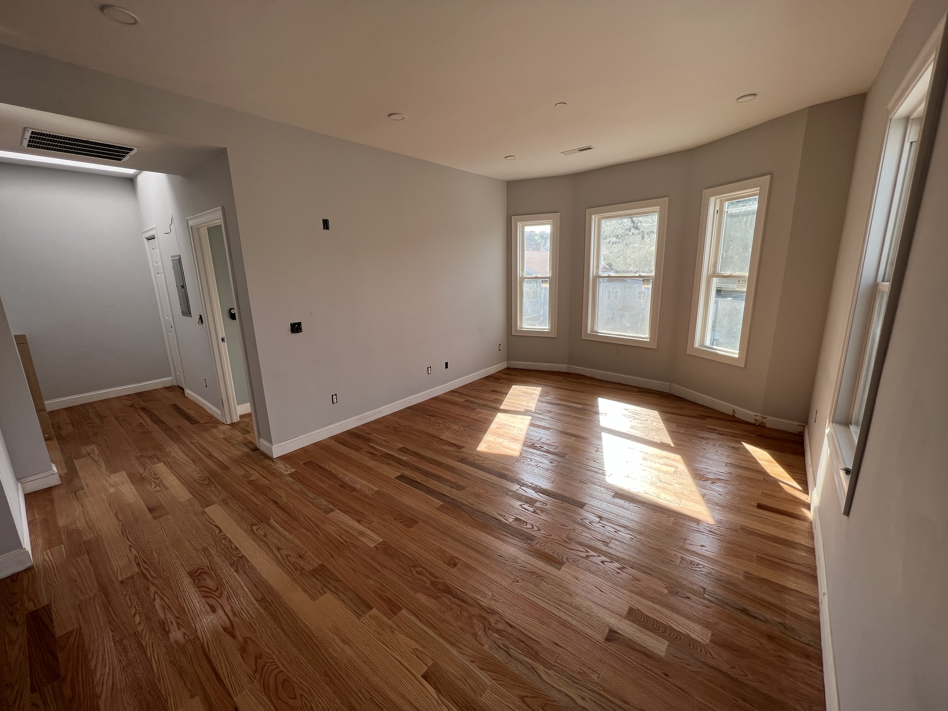 126 Cross St, East Somerville