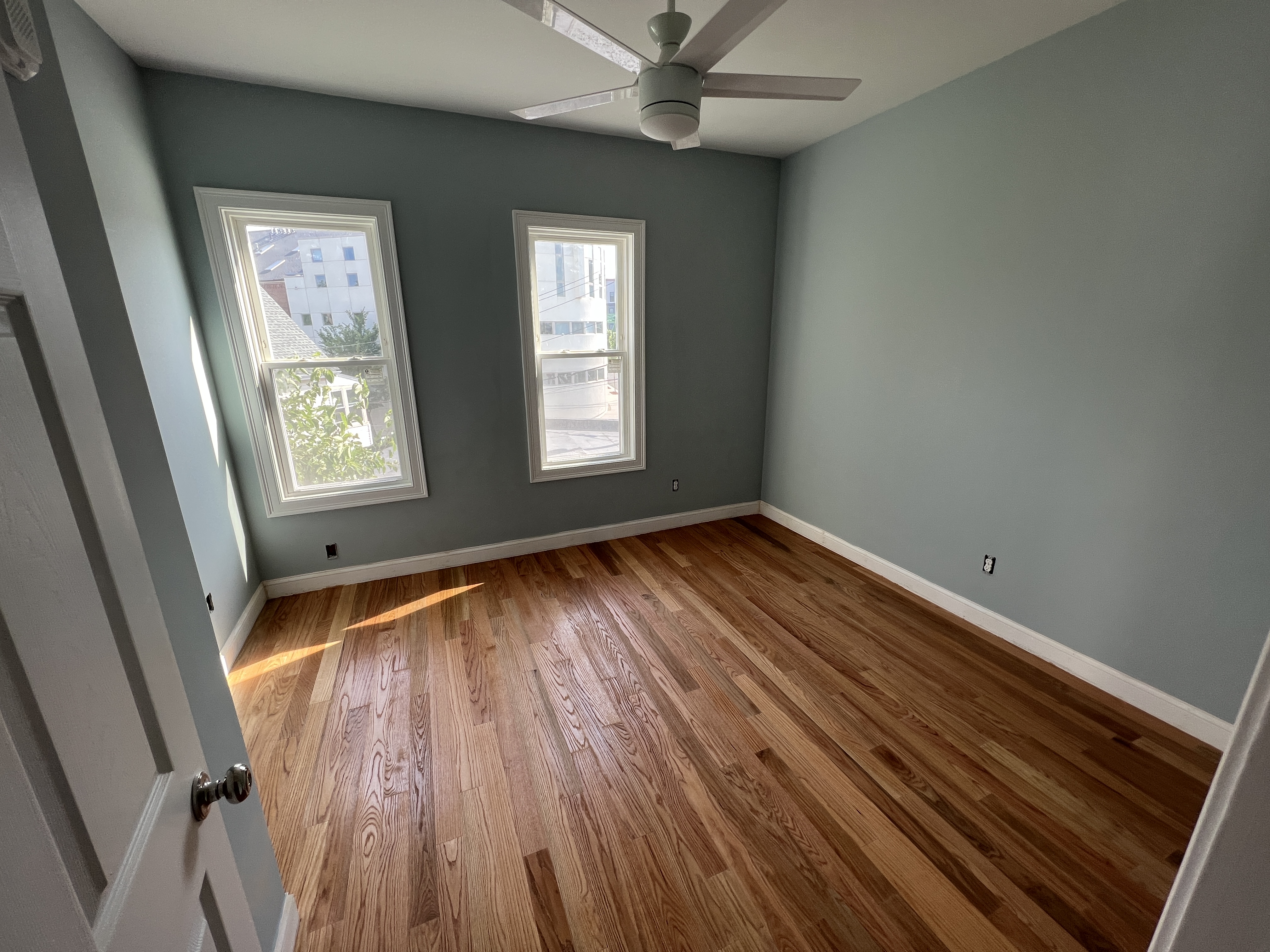 126 Cross St, East Somerville