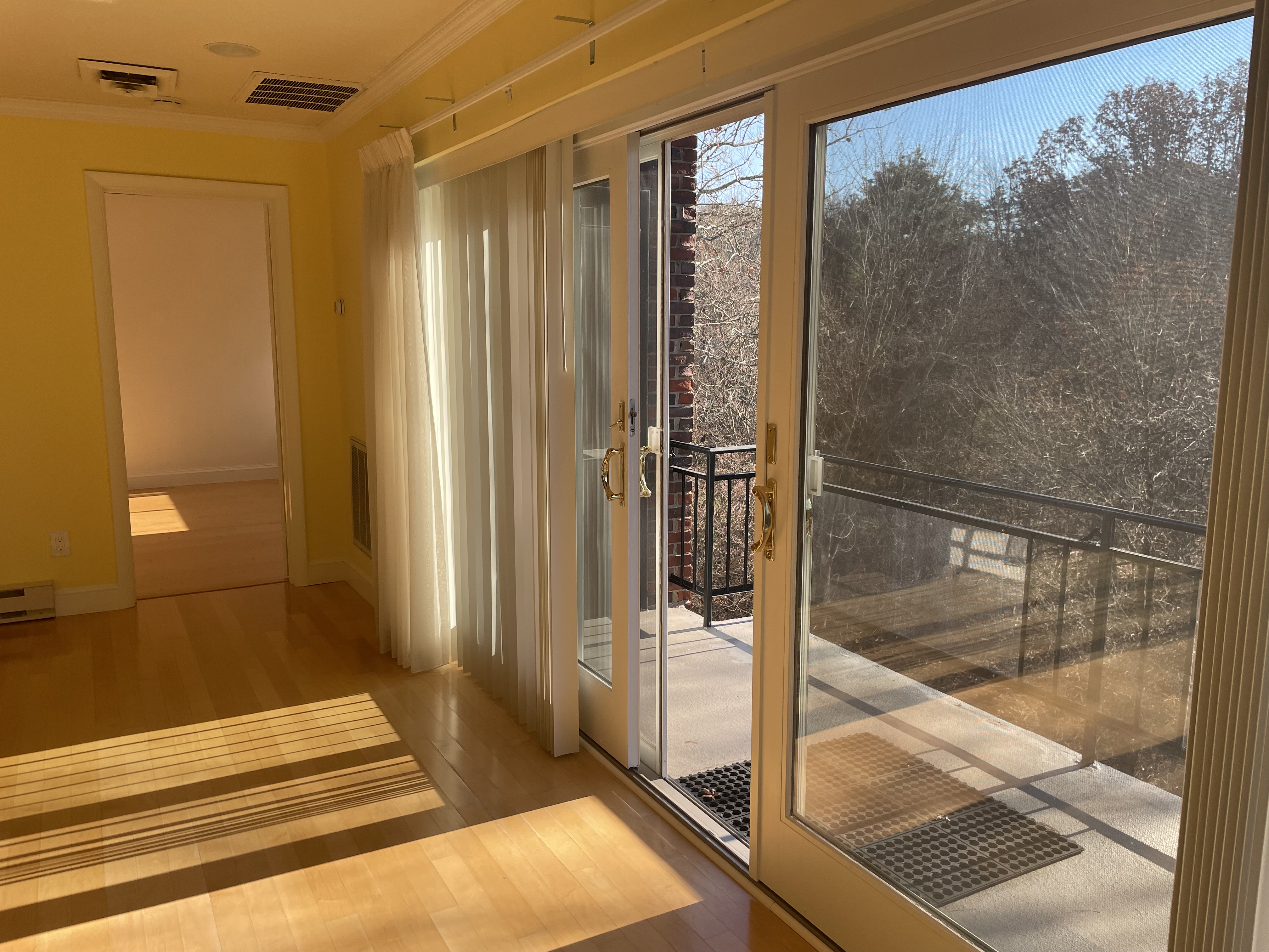 1210 Greendale Ave, Needham