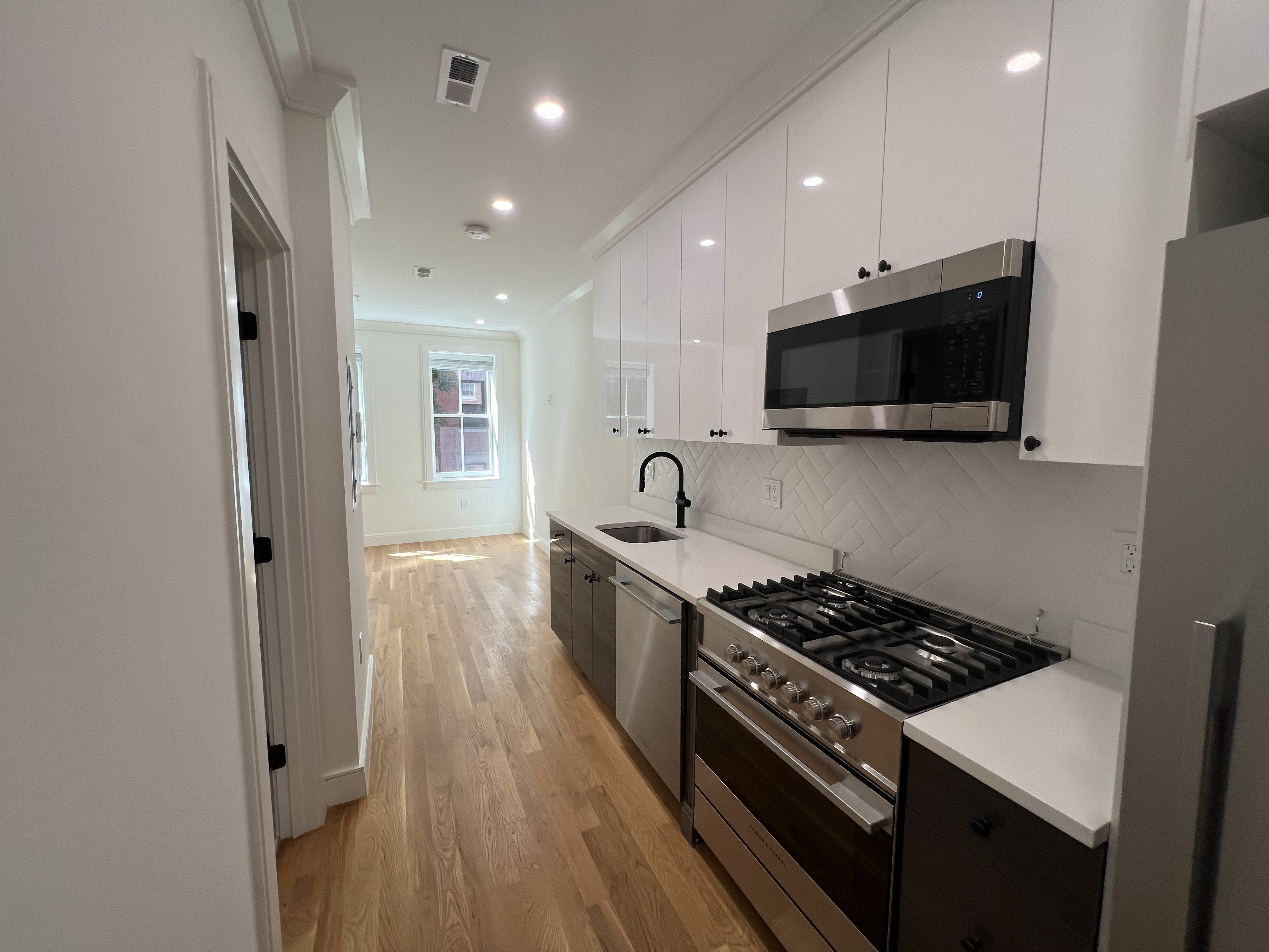 18 Grove St, Beacon Hill