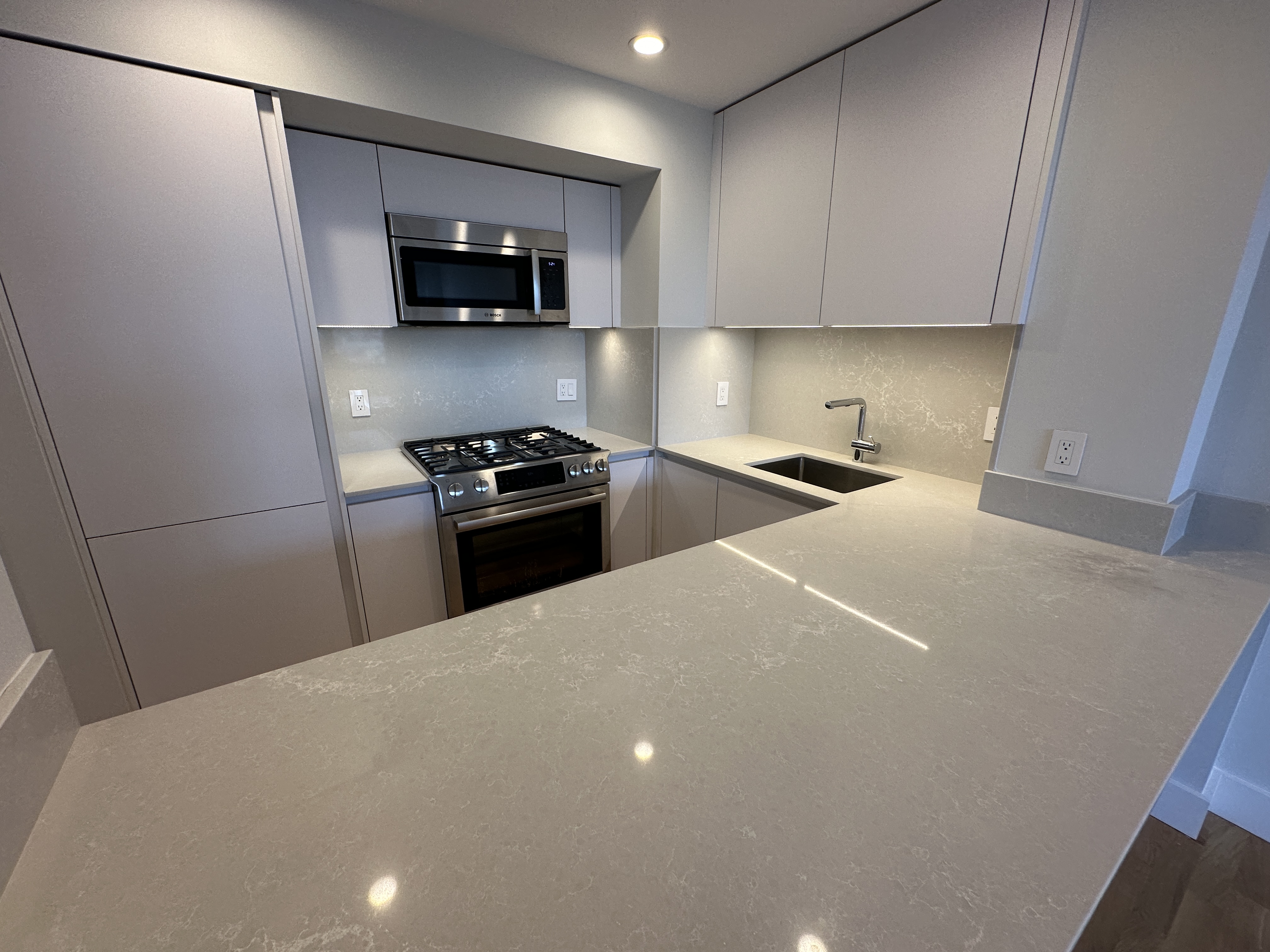 1410 Columbia Rd, South Boston