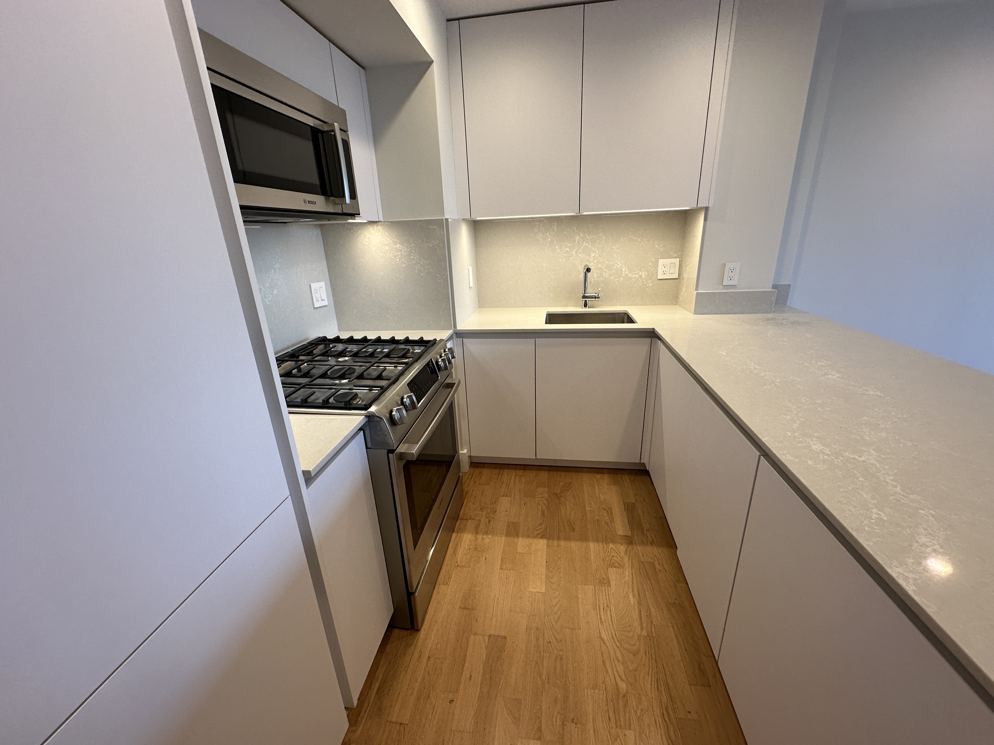 1410 Columbia Rd, South Boston