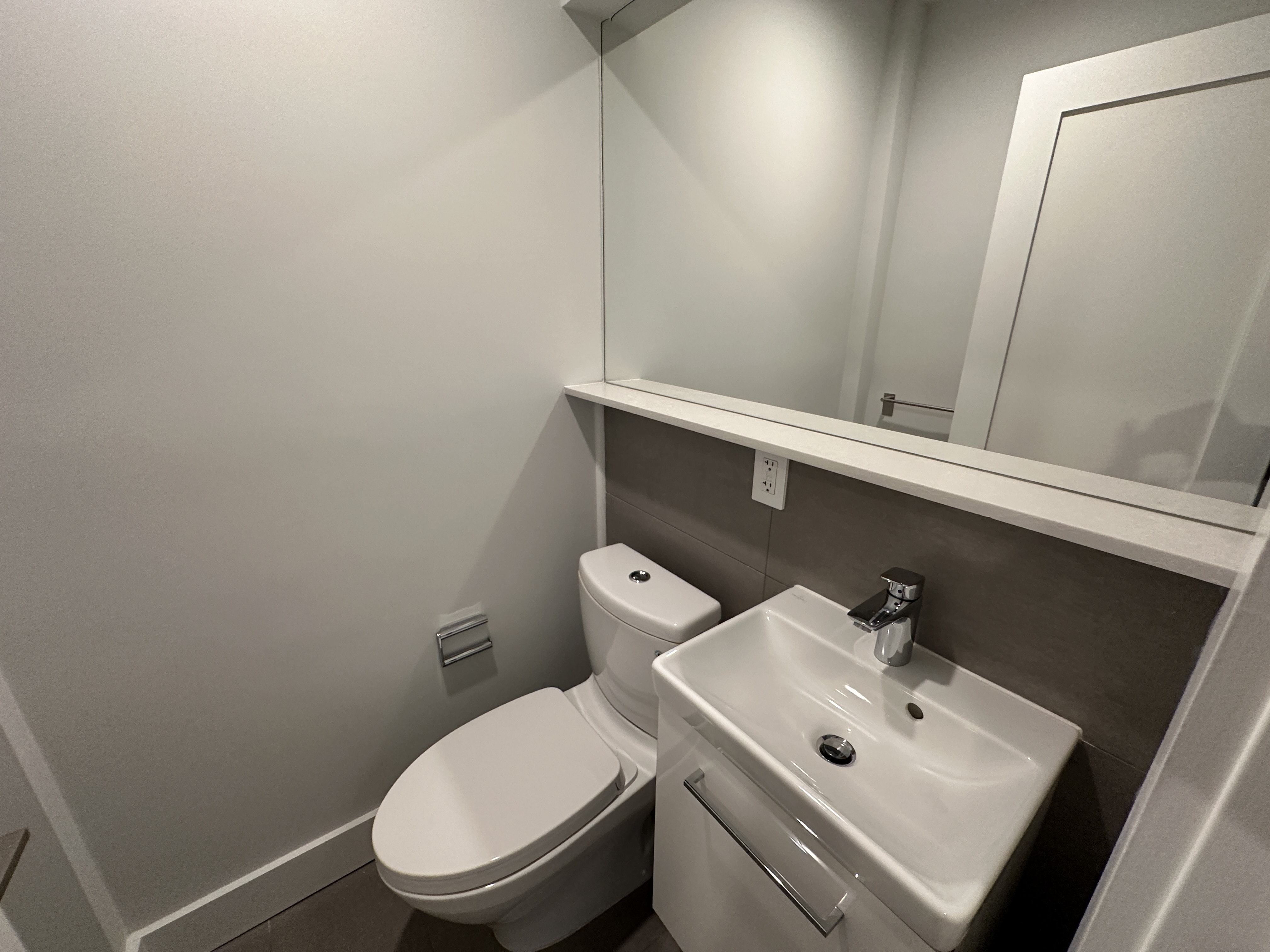 1410 Columbia Rd, South Boston