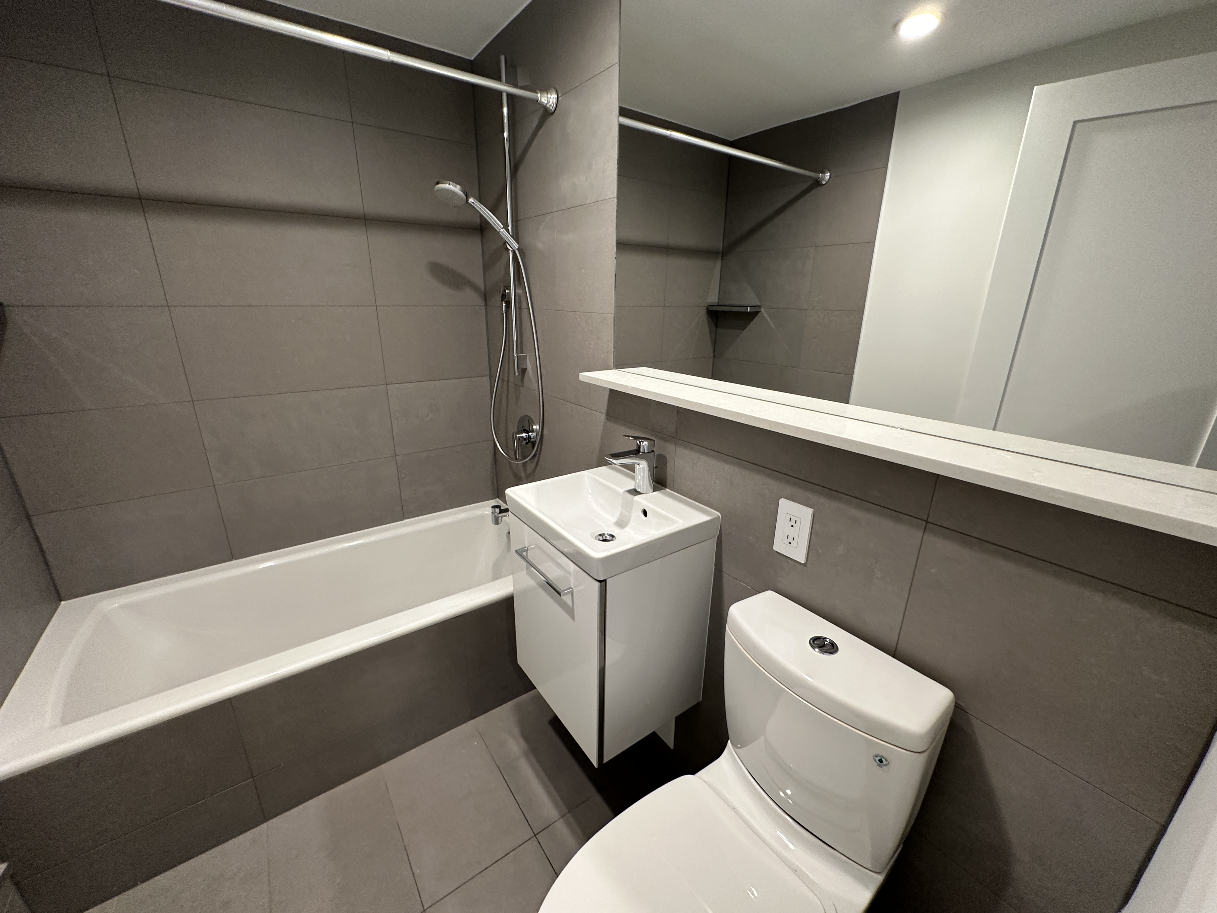 1410 Columbia Rd, South Boston