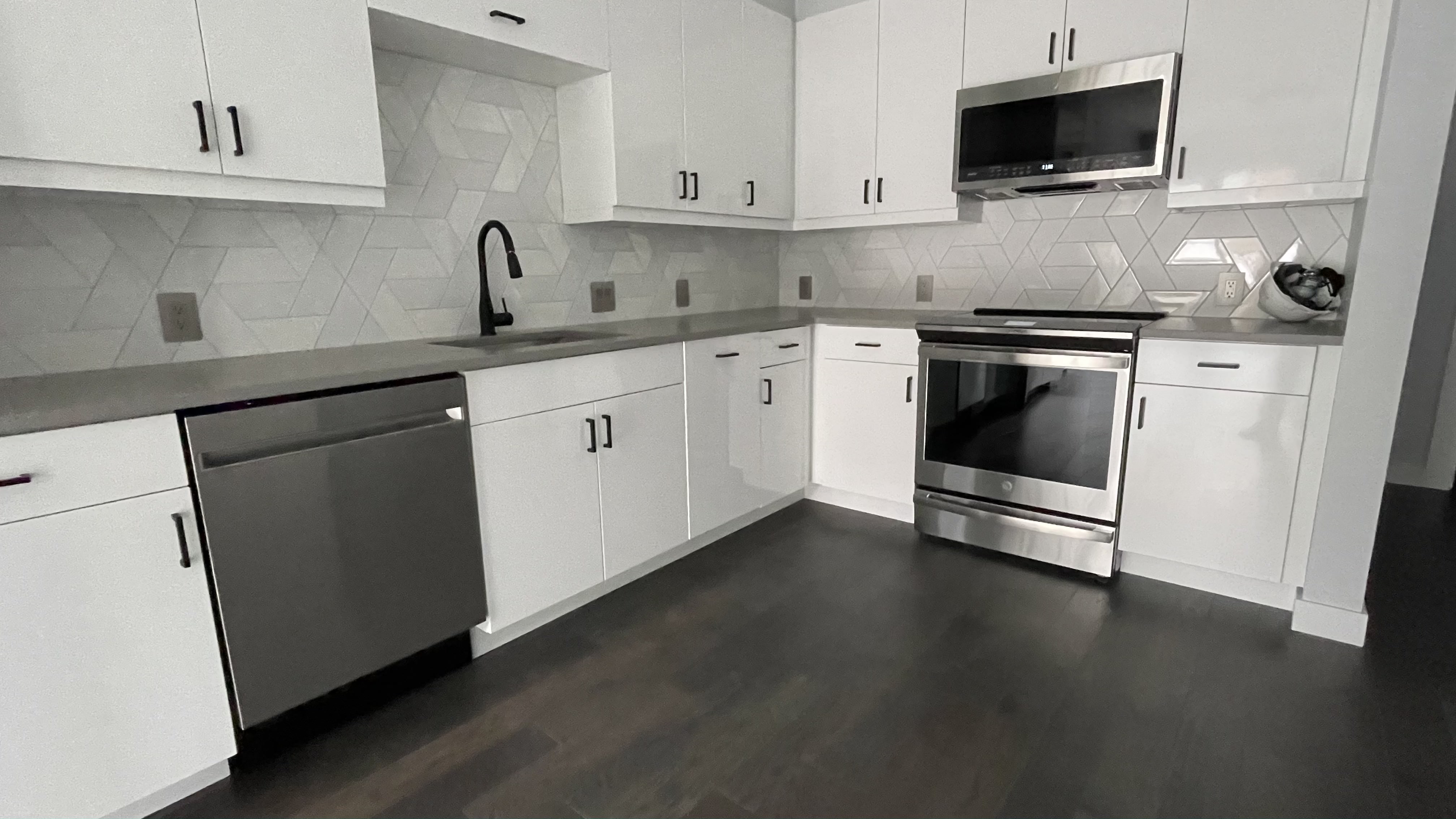 54 Auburn St, Coolidge Corner