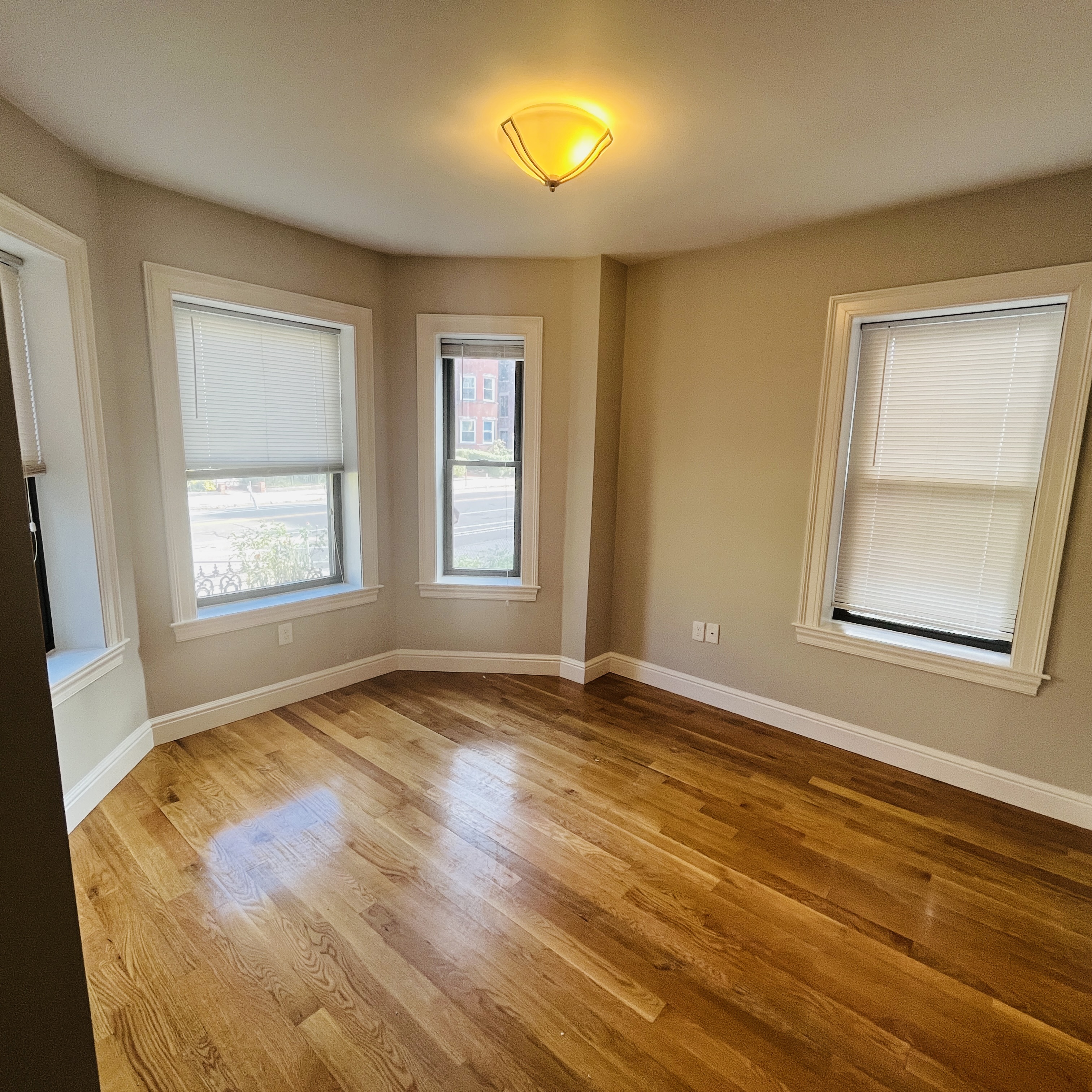 900 Massachusetts Ave, Central Square