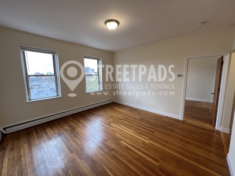 64 Brighton Ave, Allston