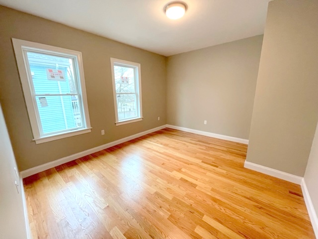 21 Harris Rd, Medford