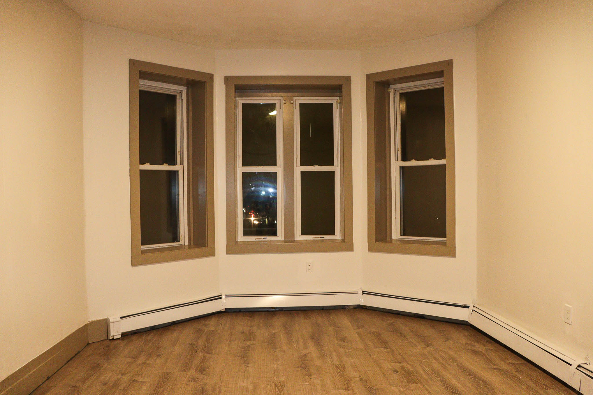 6 Waumbeck St, Dorchester