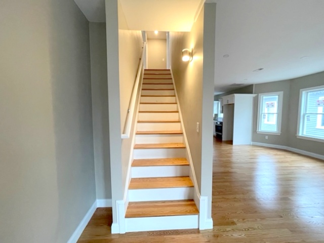 21 Harris Rd, Medford