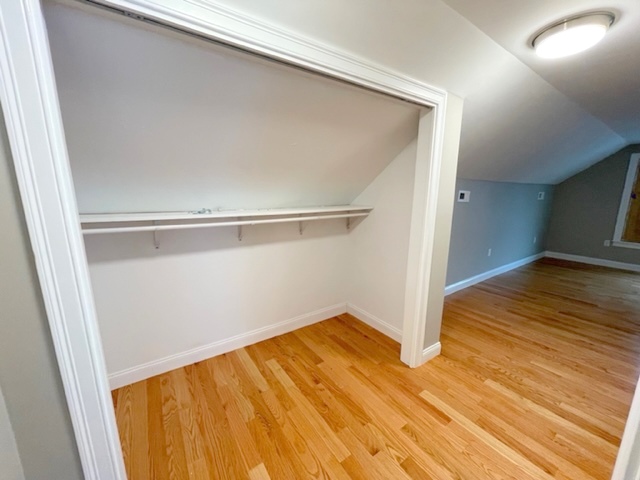 21 Harris Rd, Medford