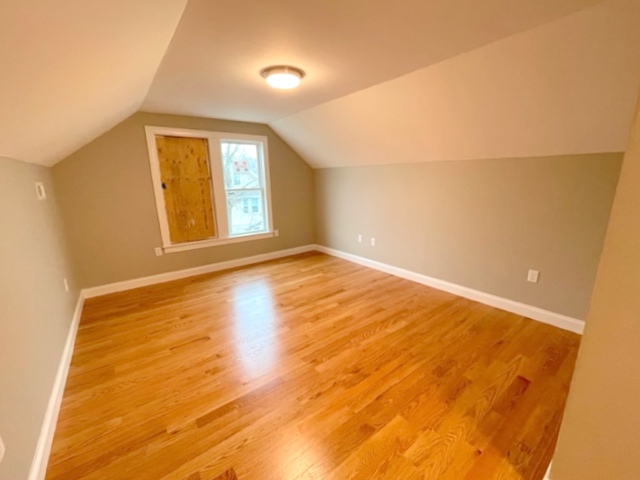 21 Harris Rd, Medford