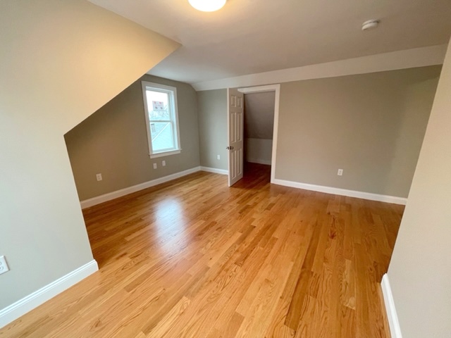 21 Harris Rd, Medford