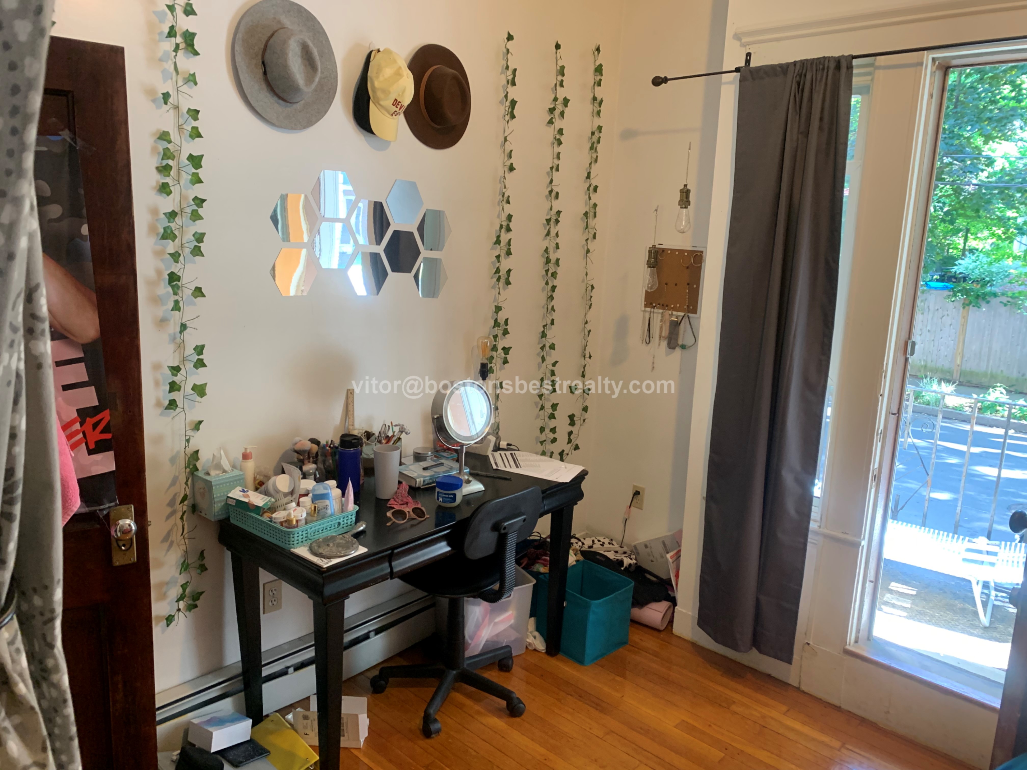 157 Thorndike St, Coolidge Corner