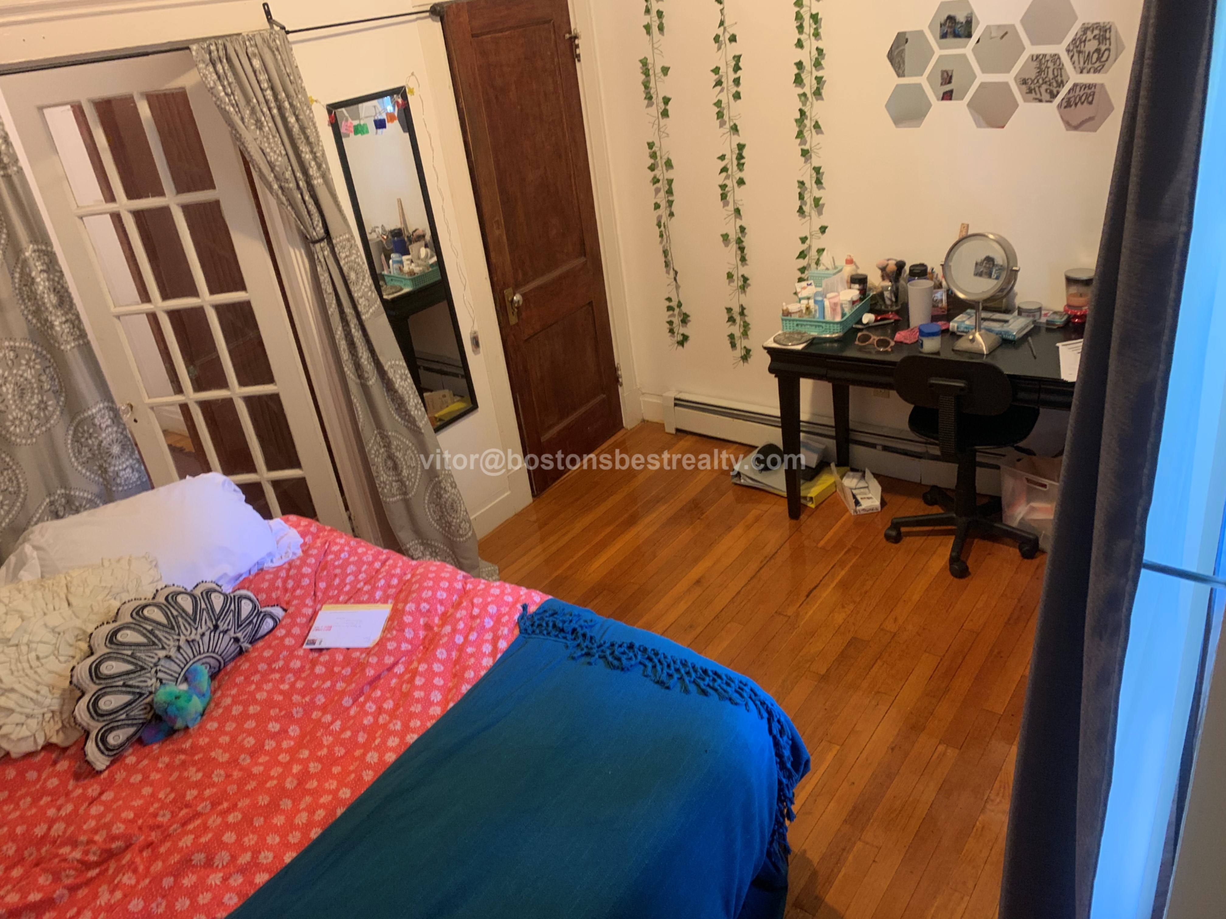 157 Thorndike St, Coolidge Corner