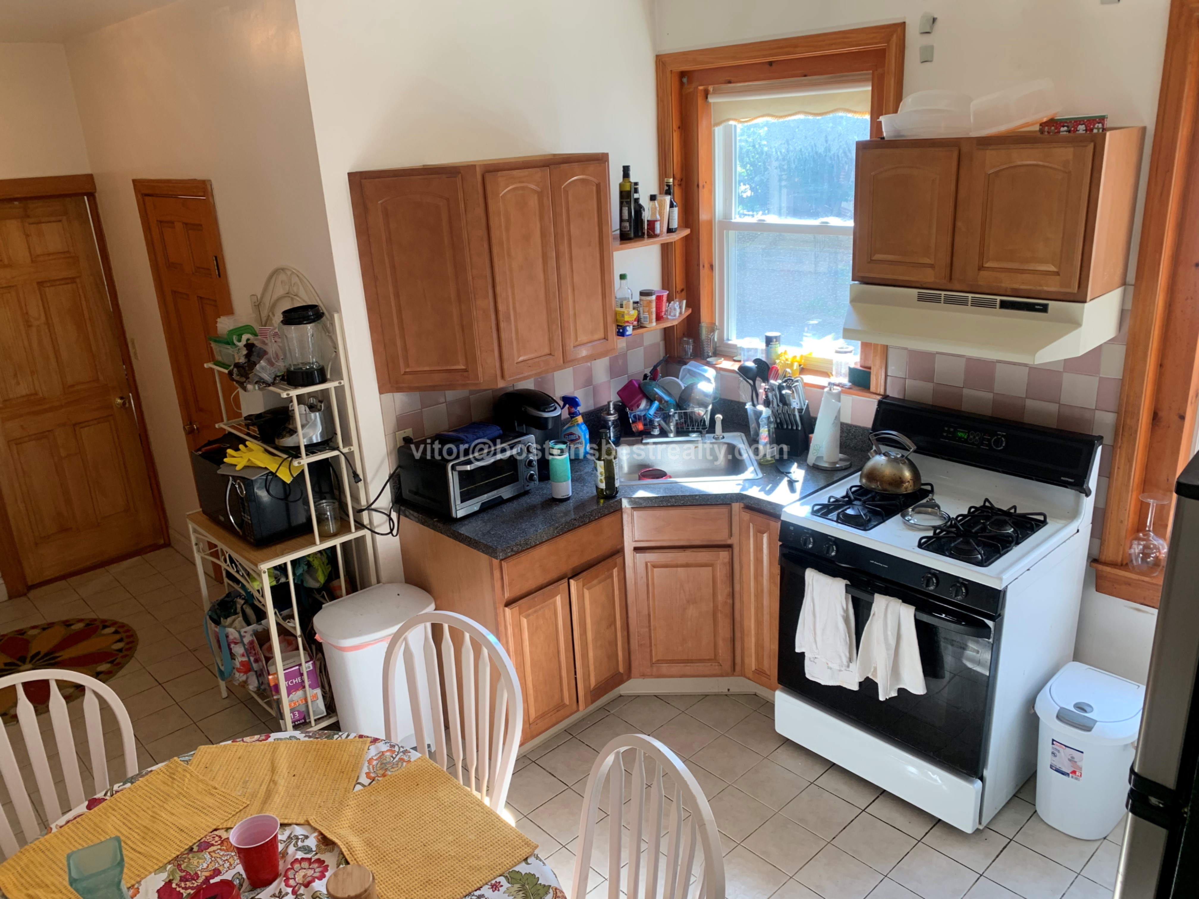 157 Thorndike St, Coolidge Corner