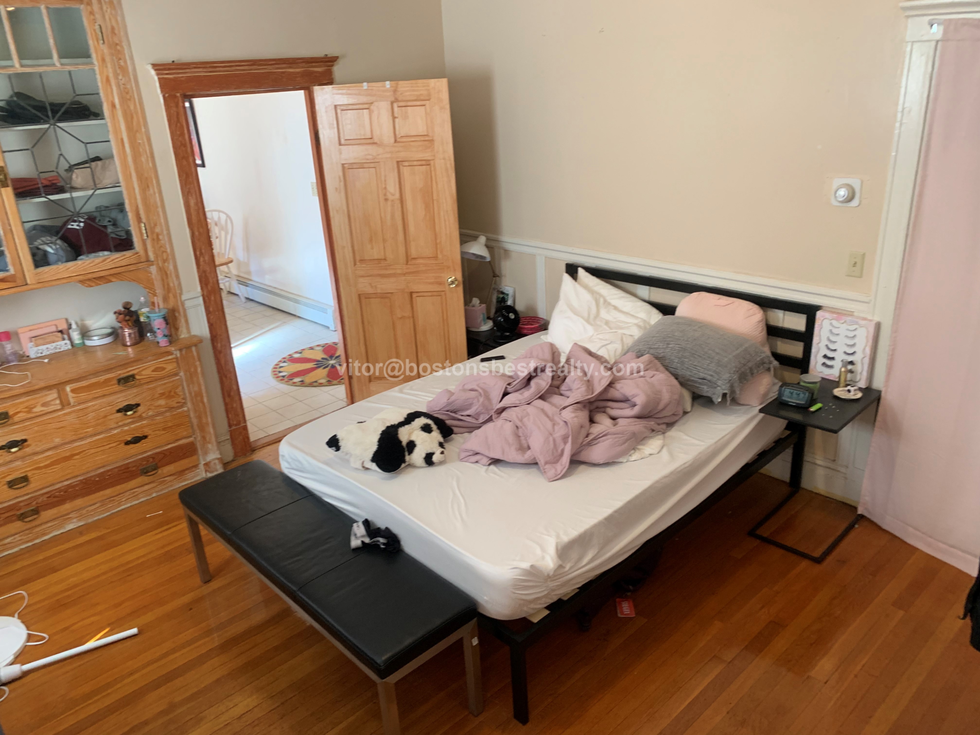 157 Thorndike St, Coolidge Corner