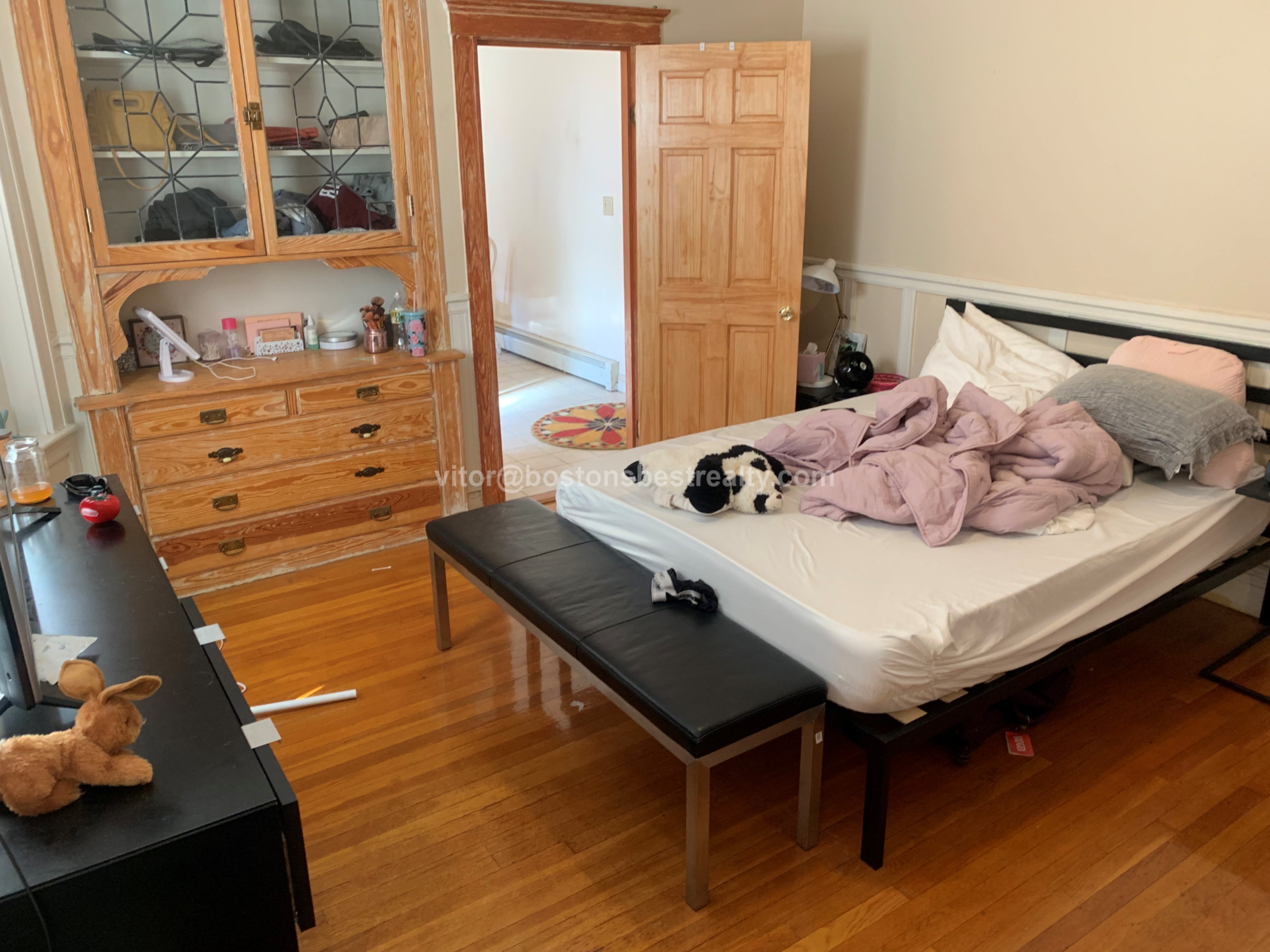 157 Thorndike St, Coolidge Corner