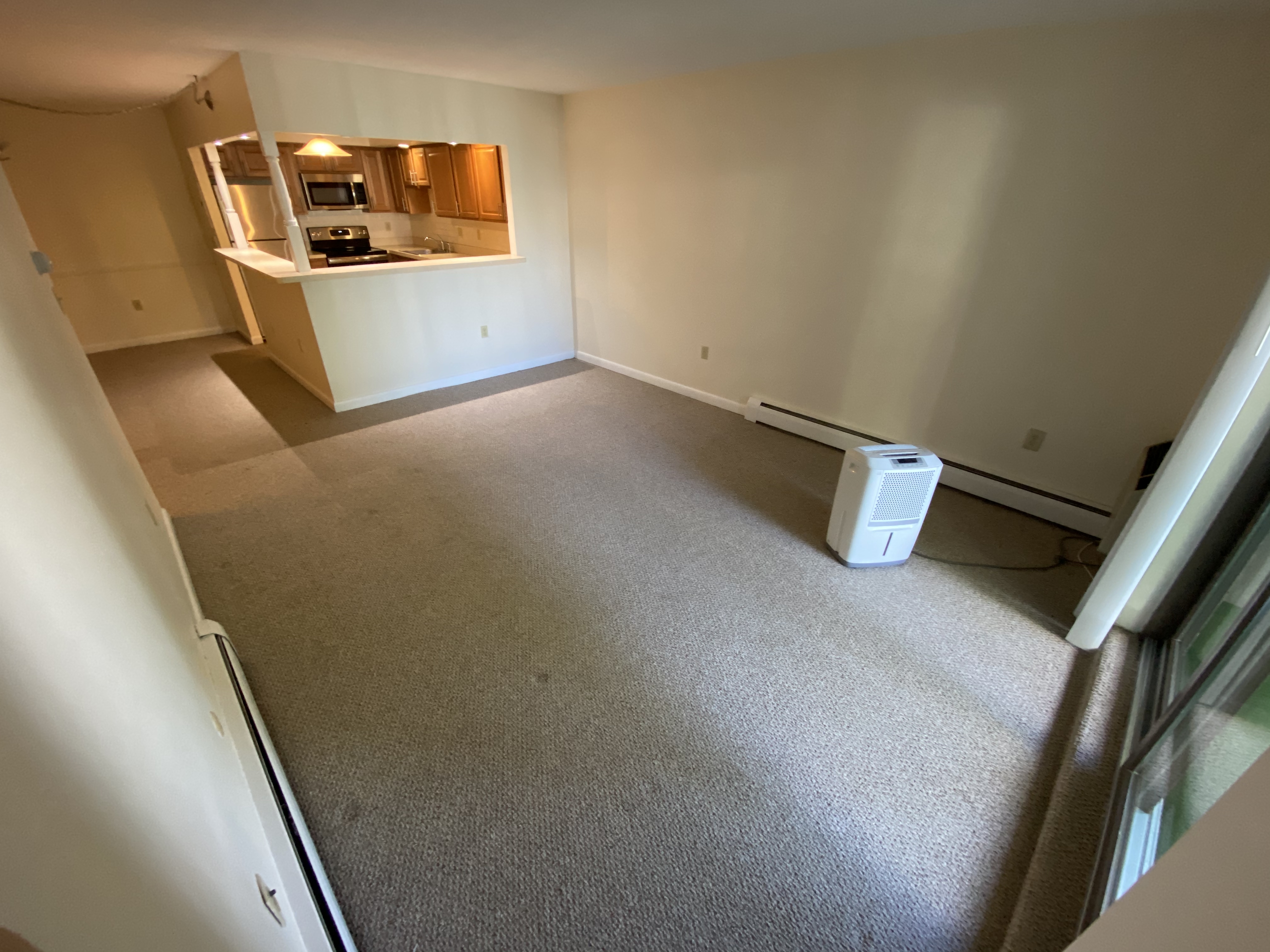 385 Massachusetts Ave, North Cambridge