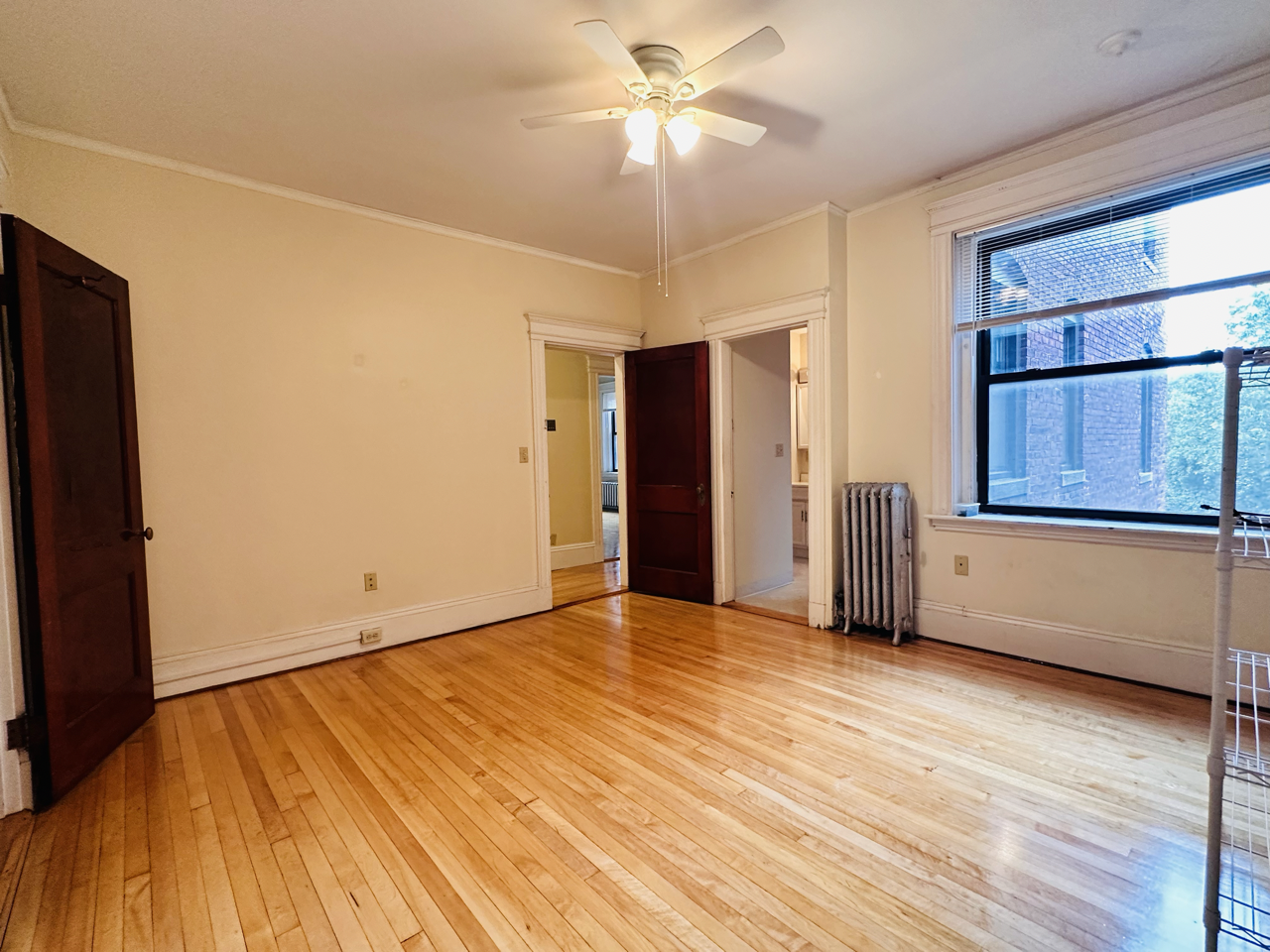 1100 Beacon St, Longwood