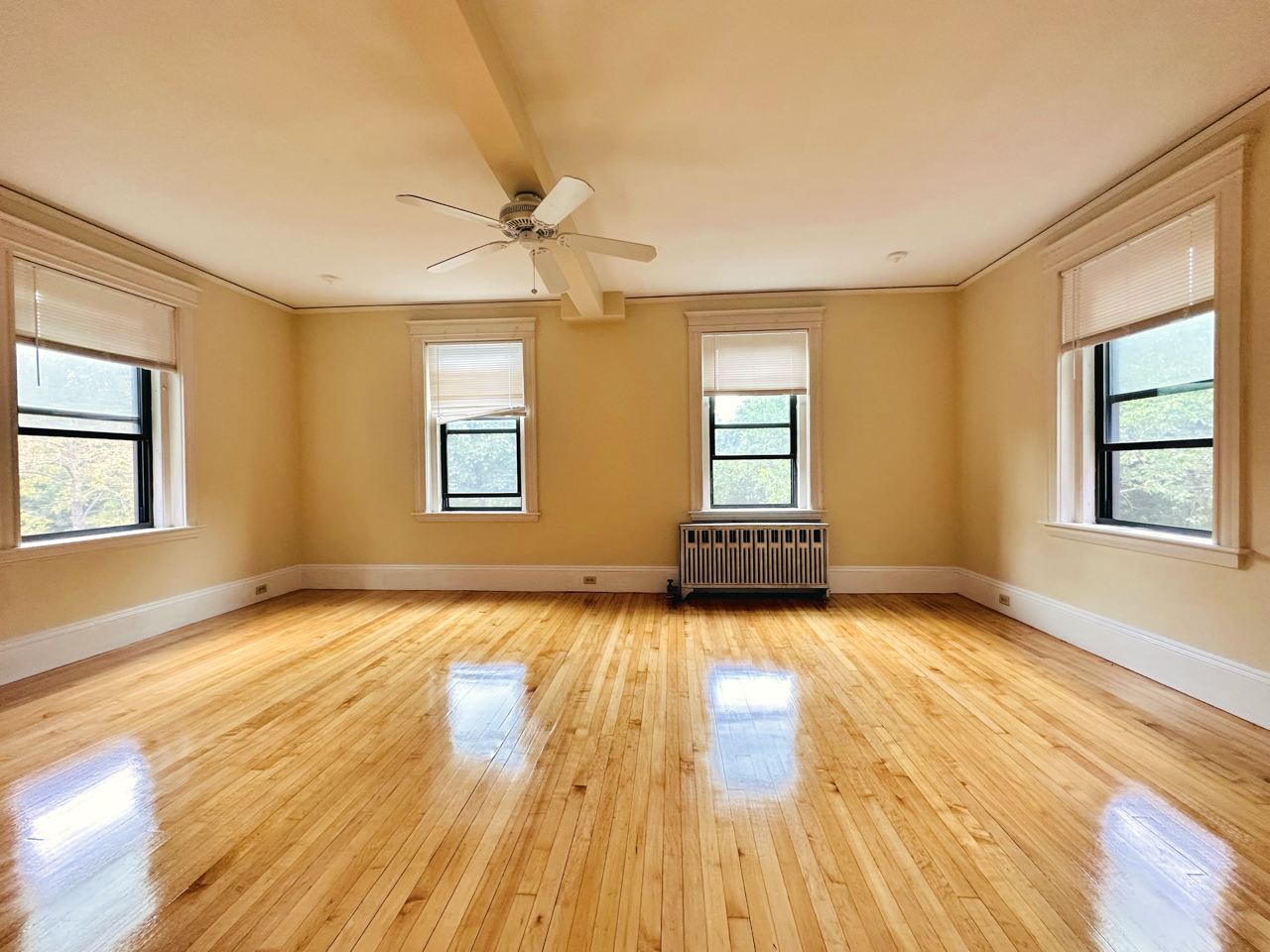 1100 Beacon St, Longwood