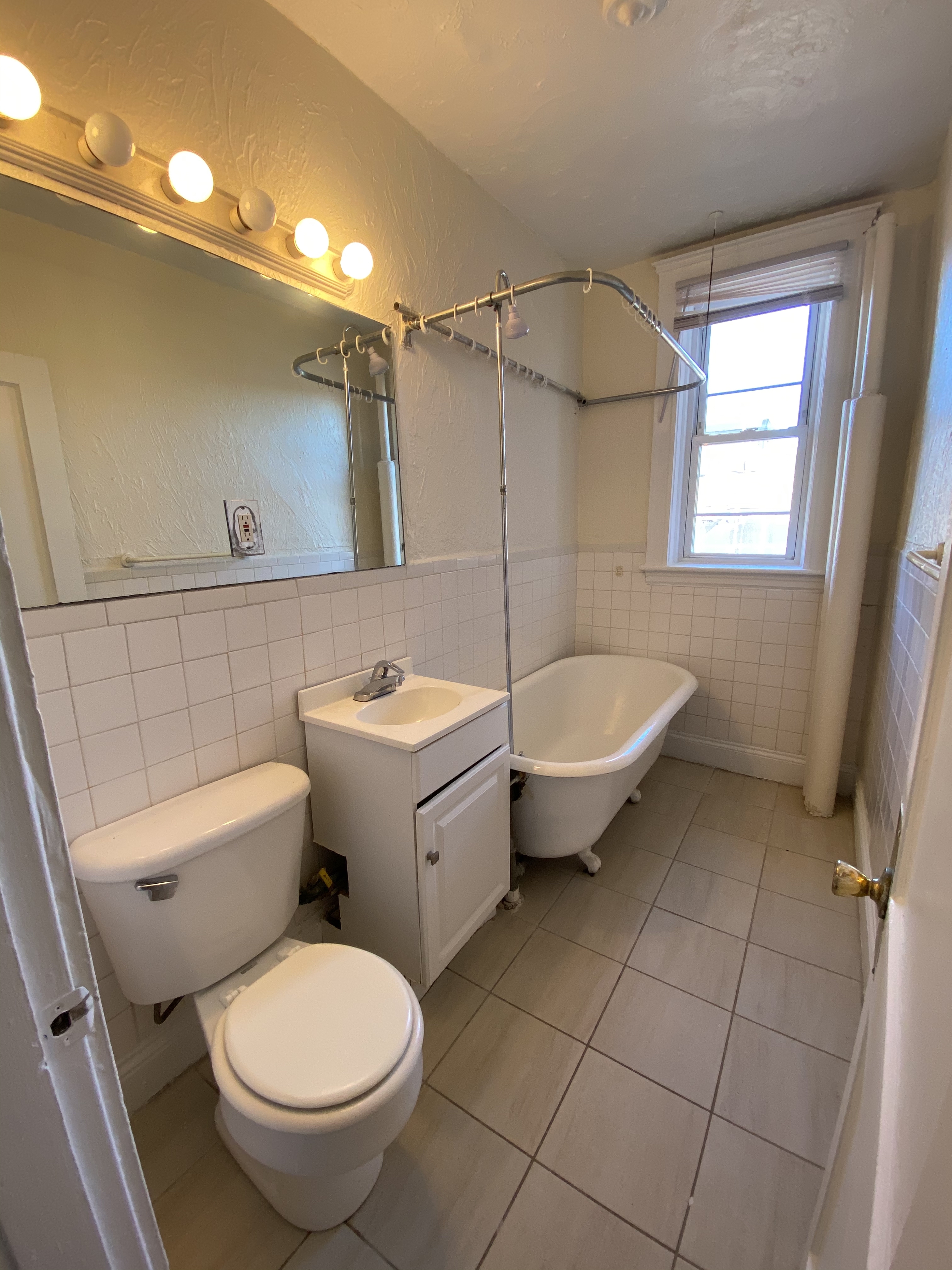 518 Cambridge St, Allston