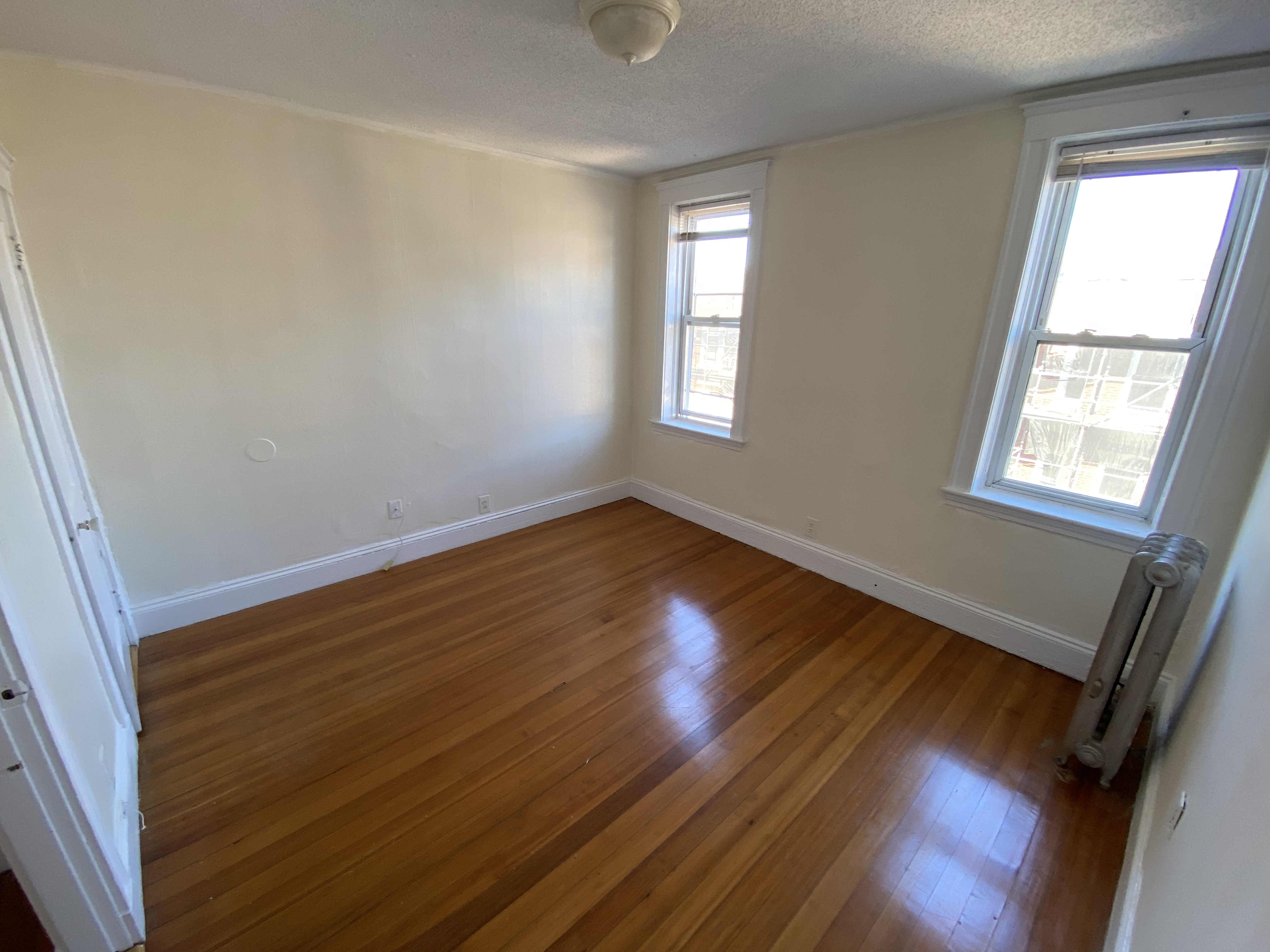 518 Cambridge St, Allston