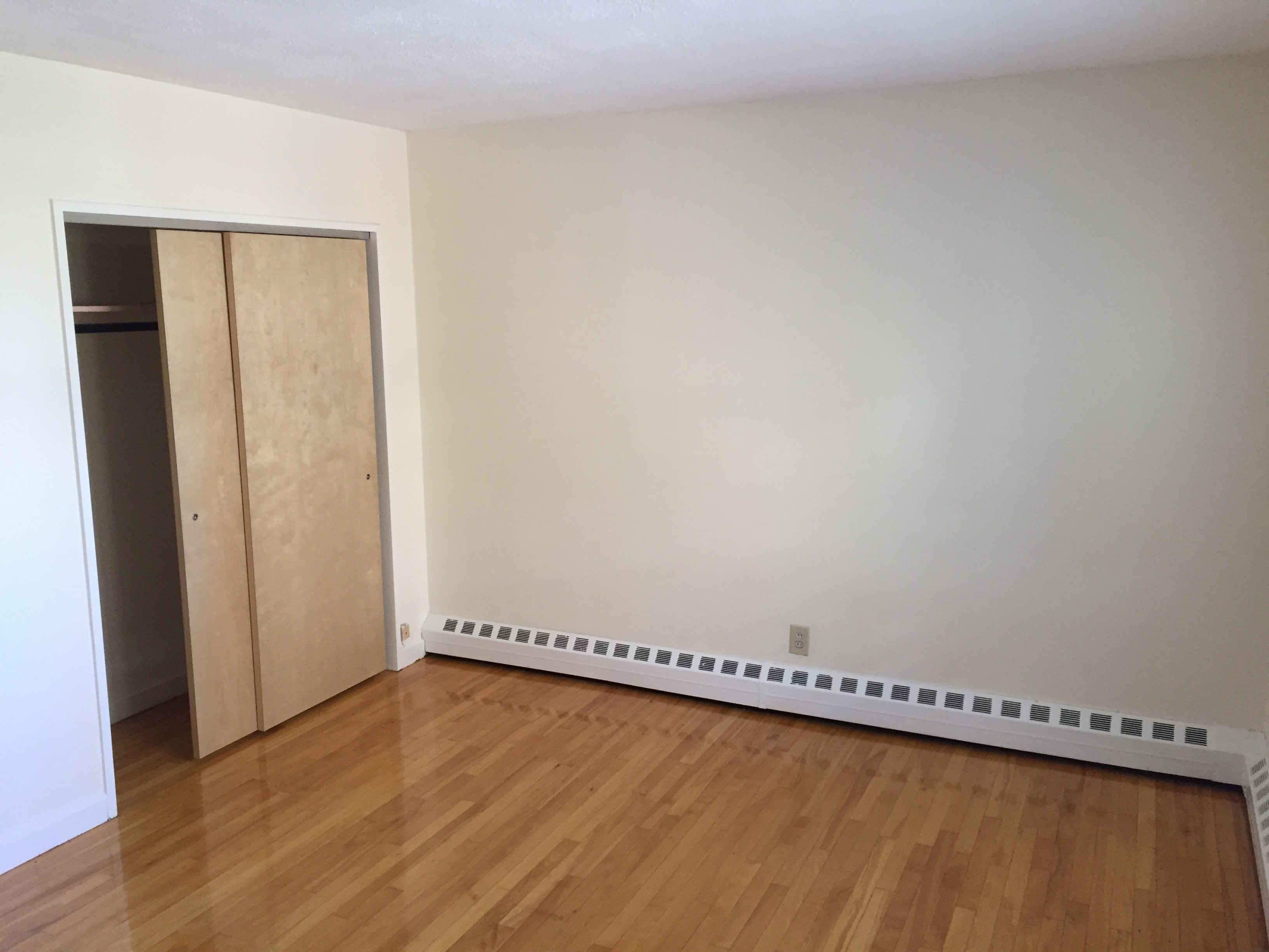 53 Parkman St, North Brookline