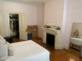 227 Newbury St, Back Bay