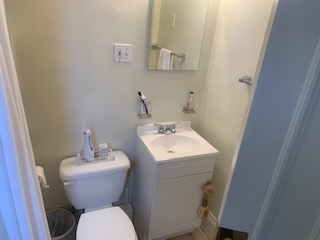 227 Newbury St, Back Bay