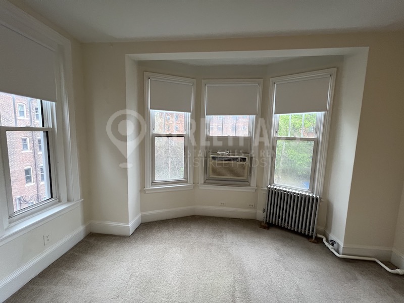 1223 Beacon St, Coolidge Corner