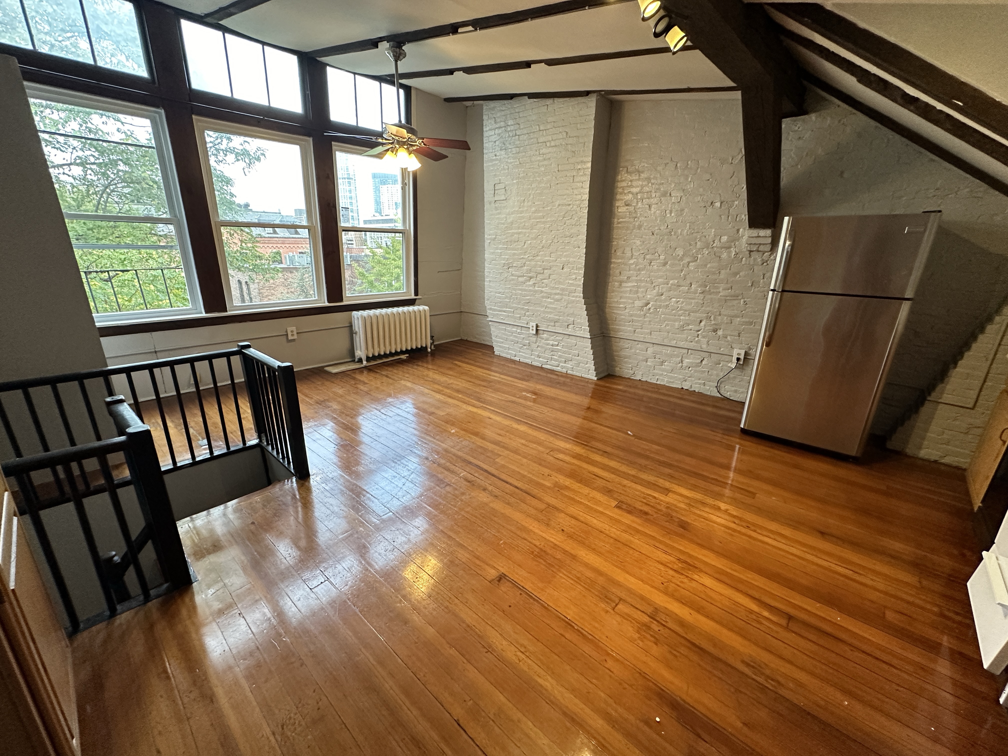 3 Champney Pl, Beacon Hill