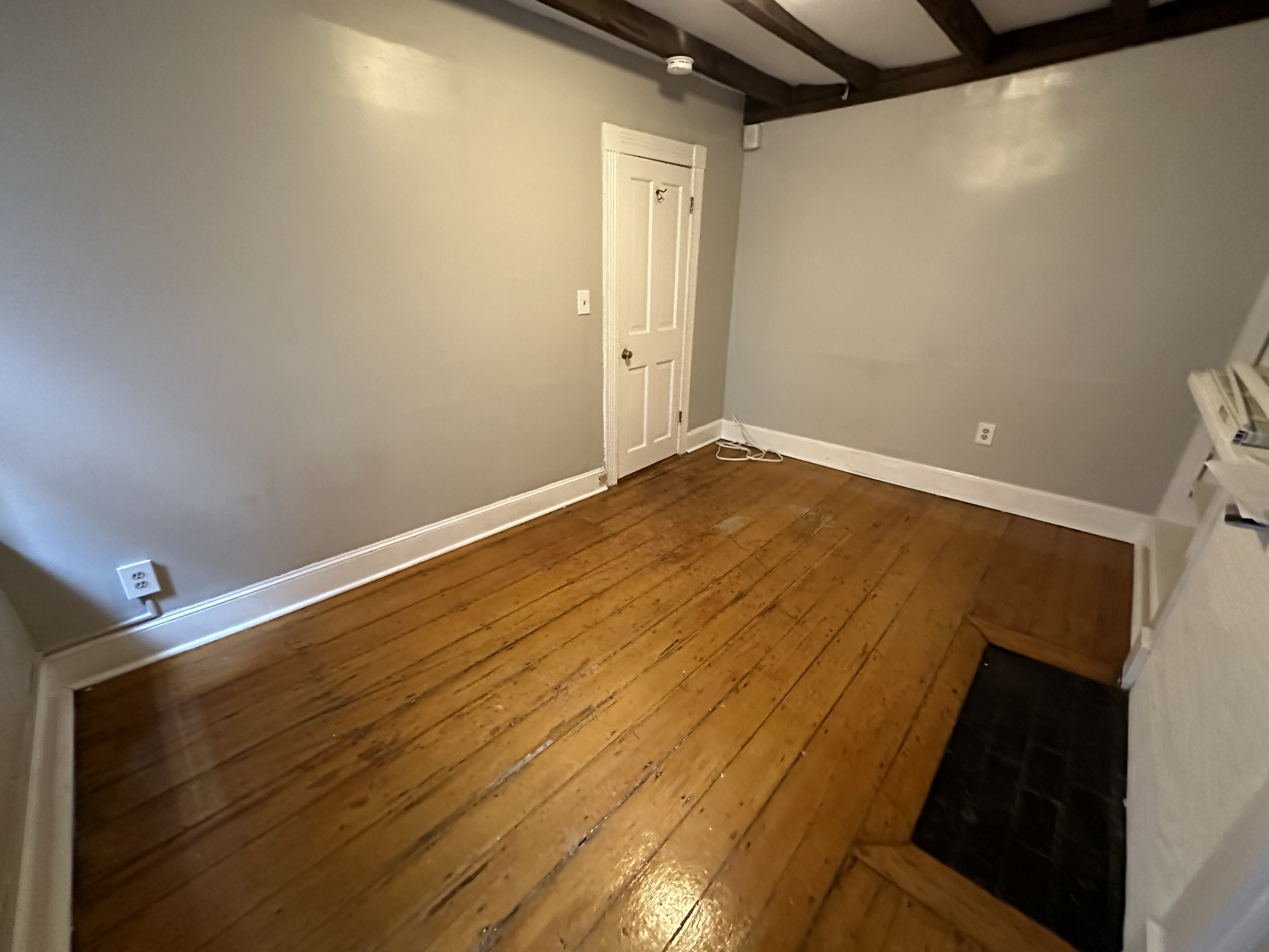 3 Champney Pl, Beacon Hill