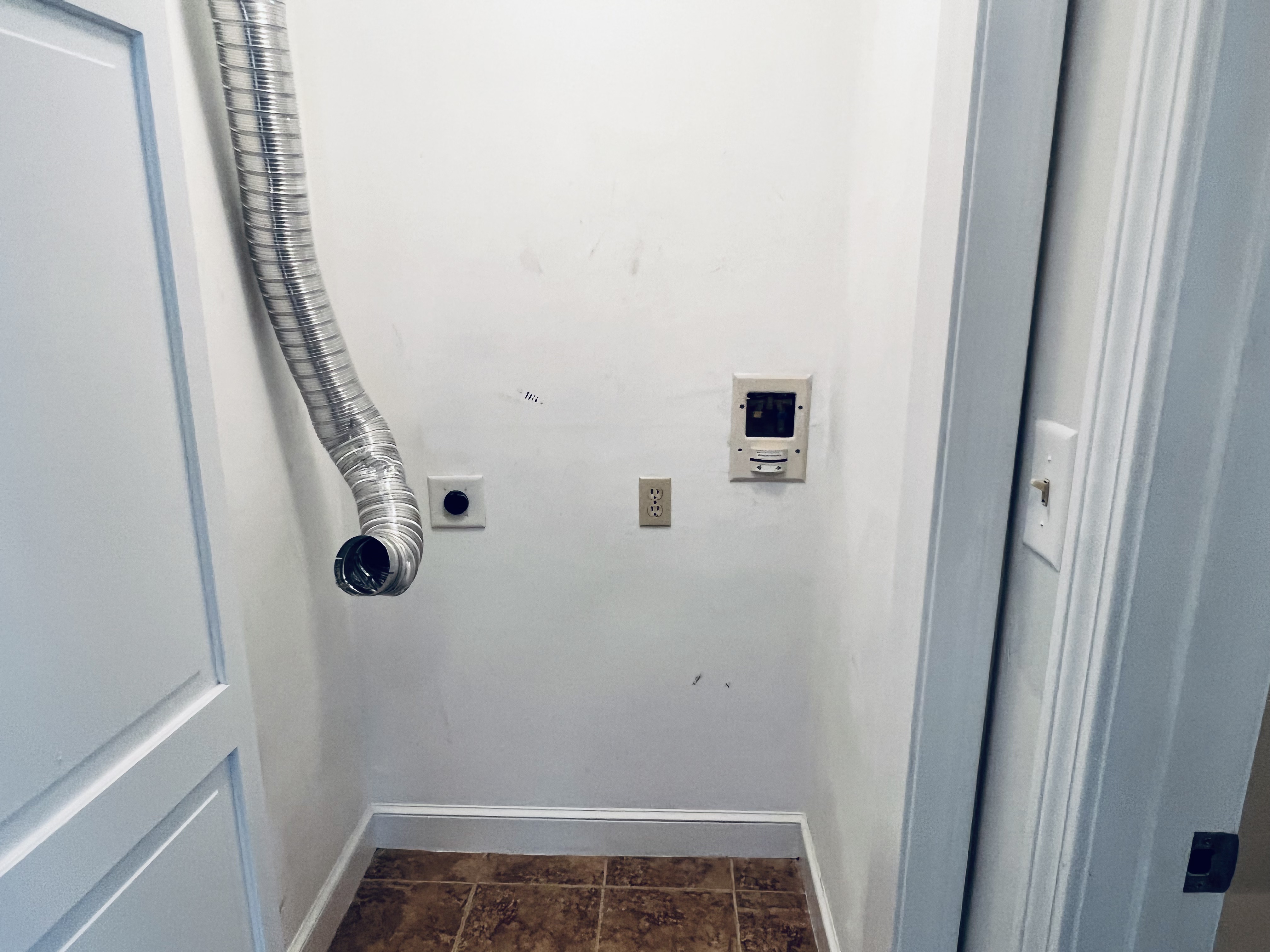 24 Griswold St, Revere