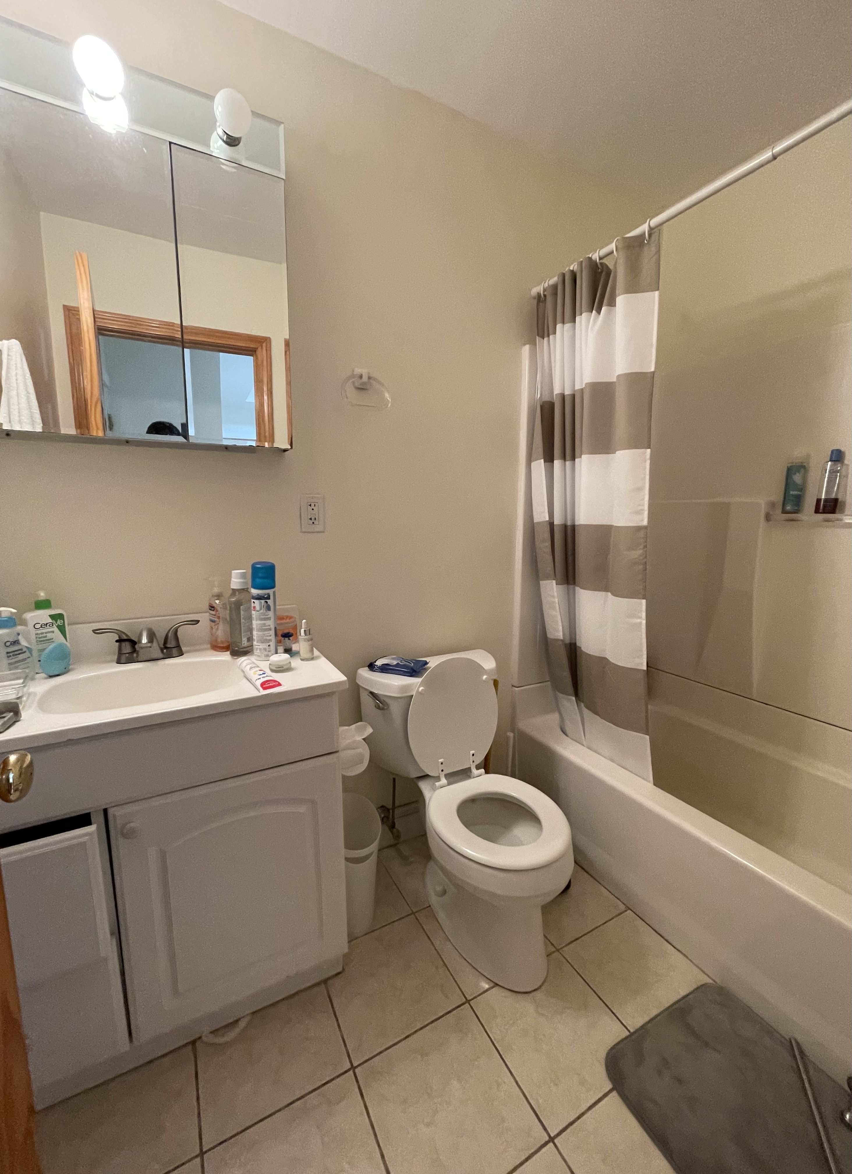 1801 Beacon St, Washington Square