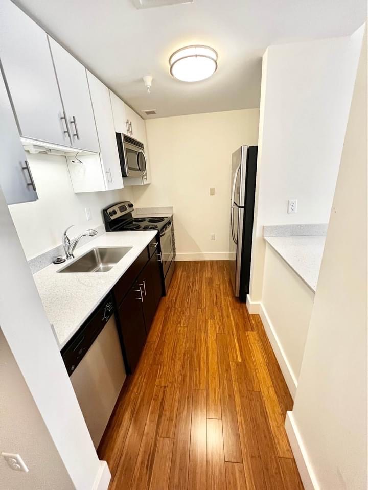 10 Winter Pl, Midtown