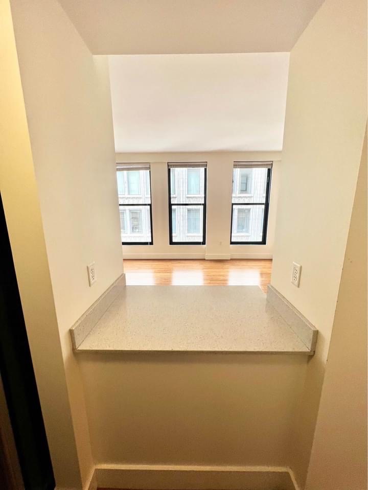 10 Winter Pl, Midtown