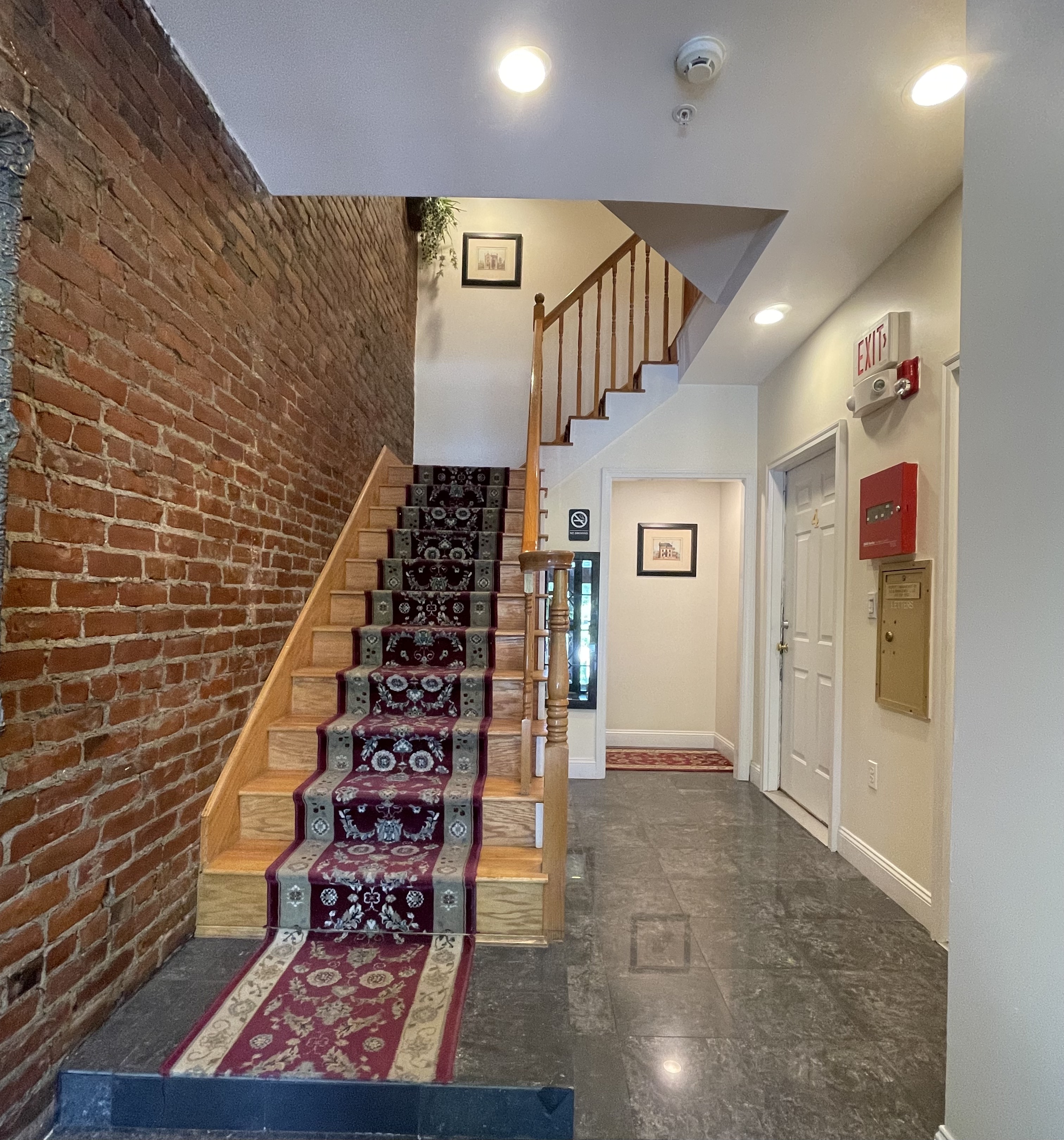 1801 Beacon St, Washington Square