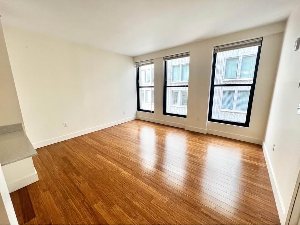 10 Winter Pl, Midtown