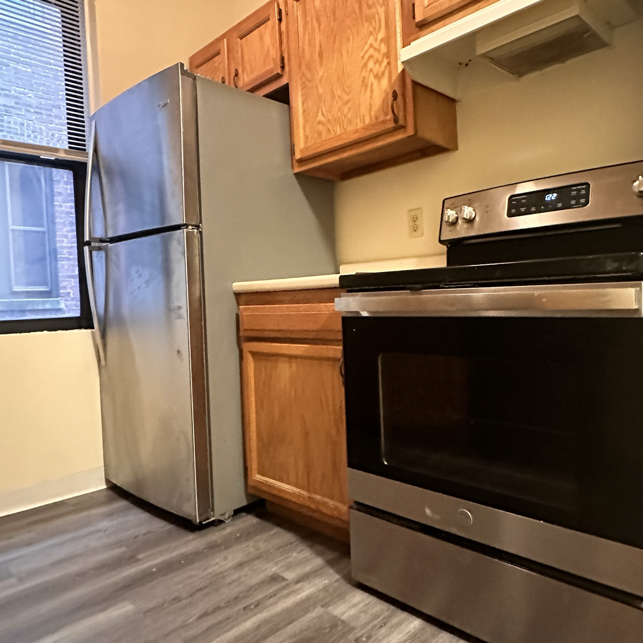 1100 Beacon St, Longwood