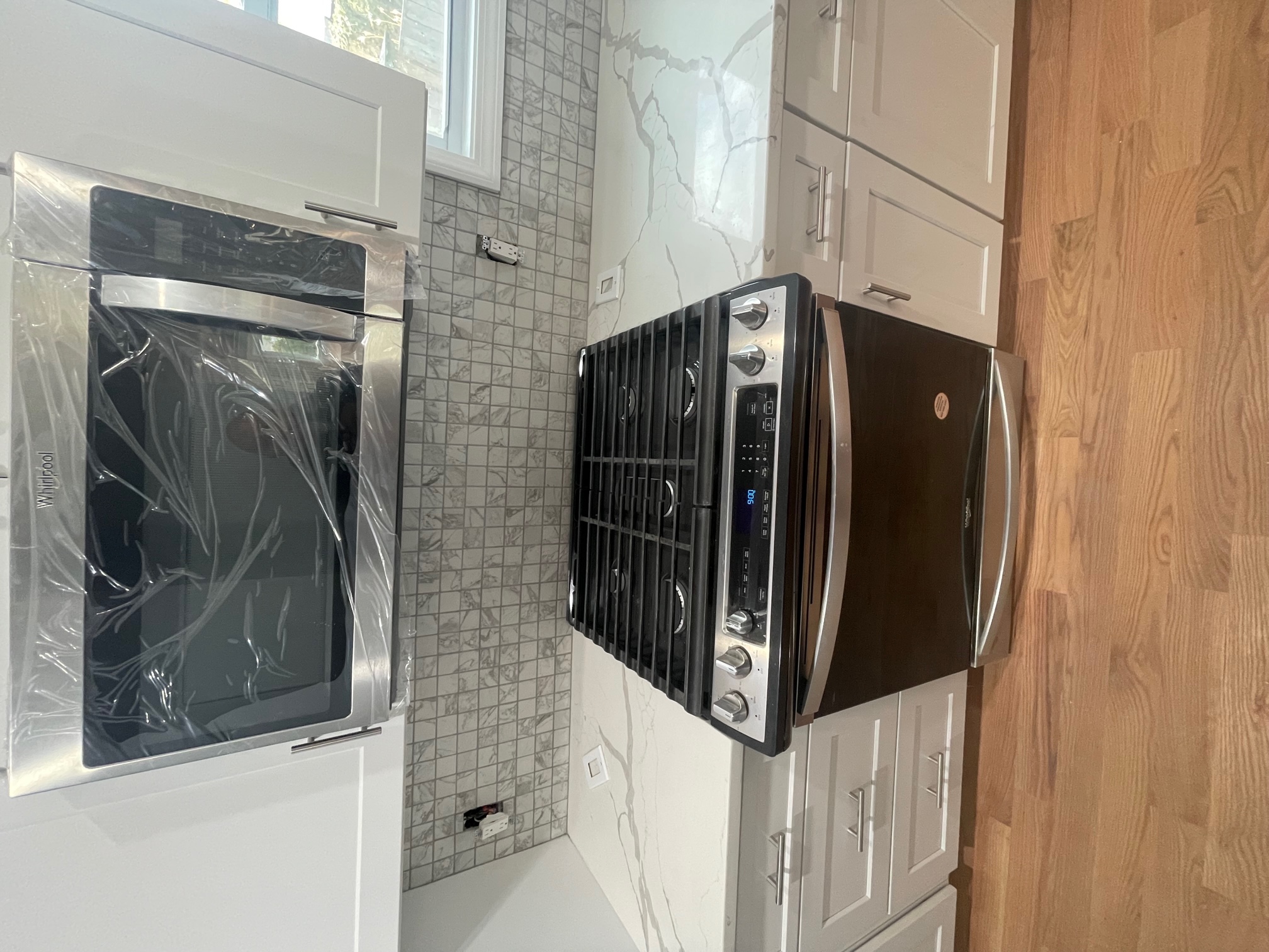 1 Theriault Ct, North Cambridge