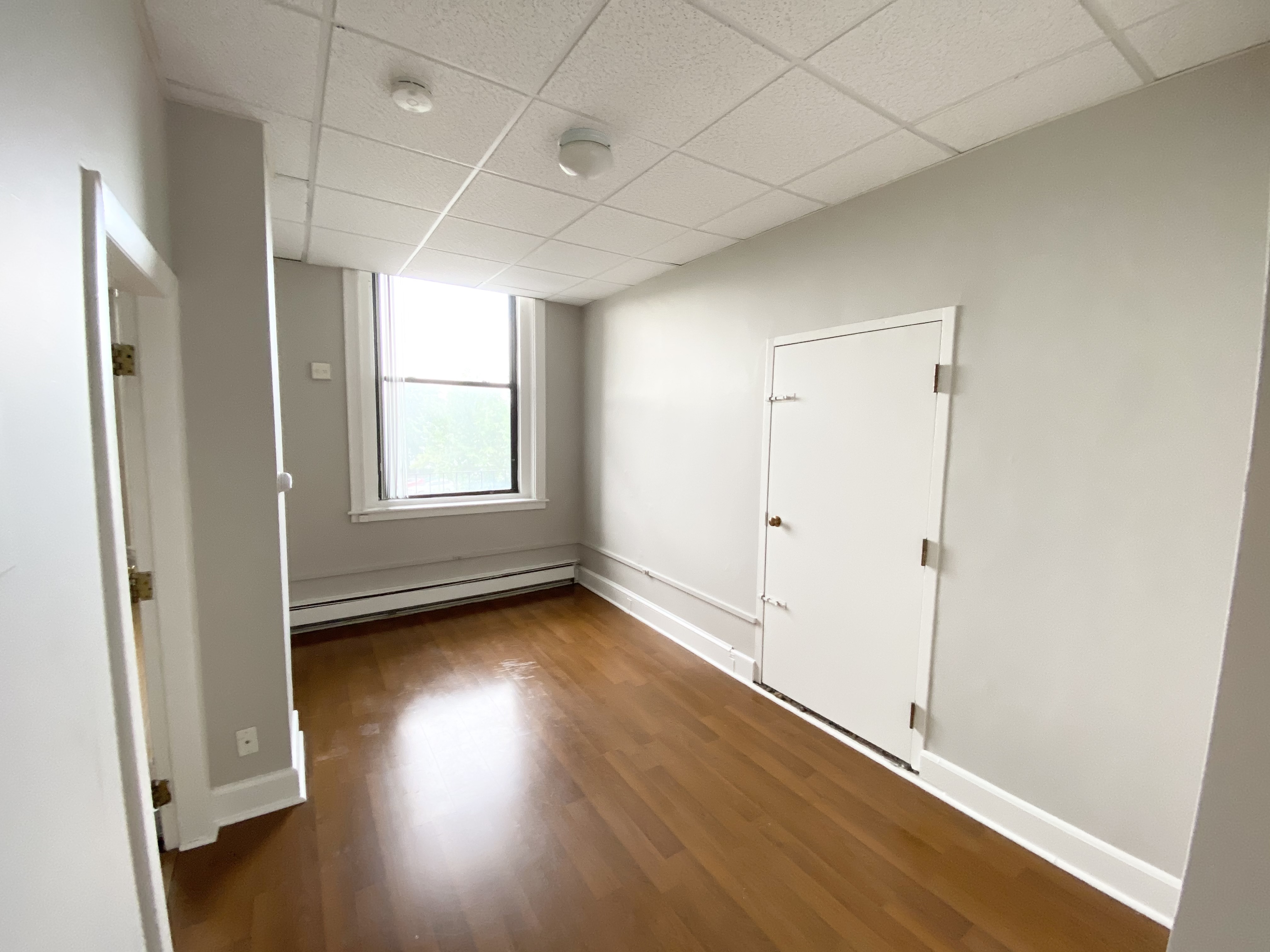 47 Bay State Rd, Fenway