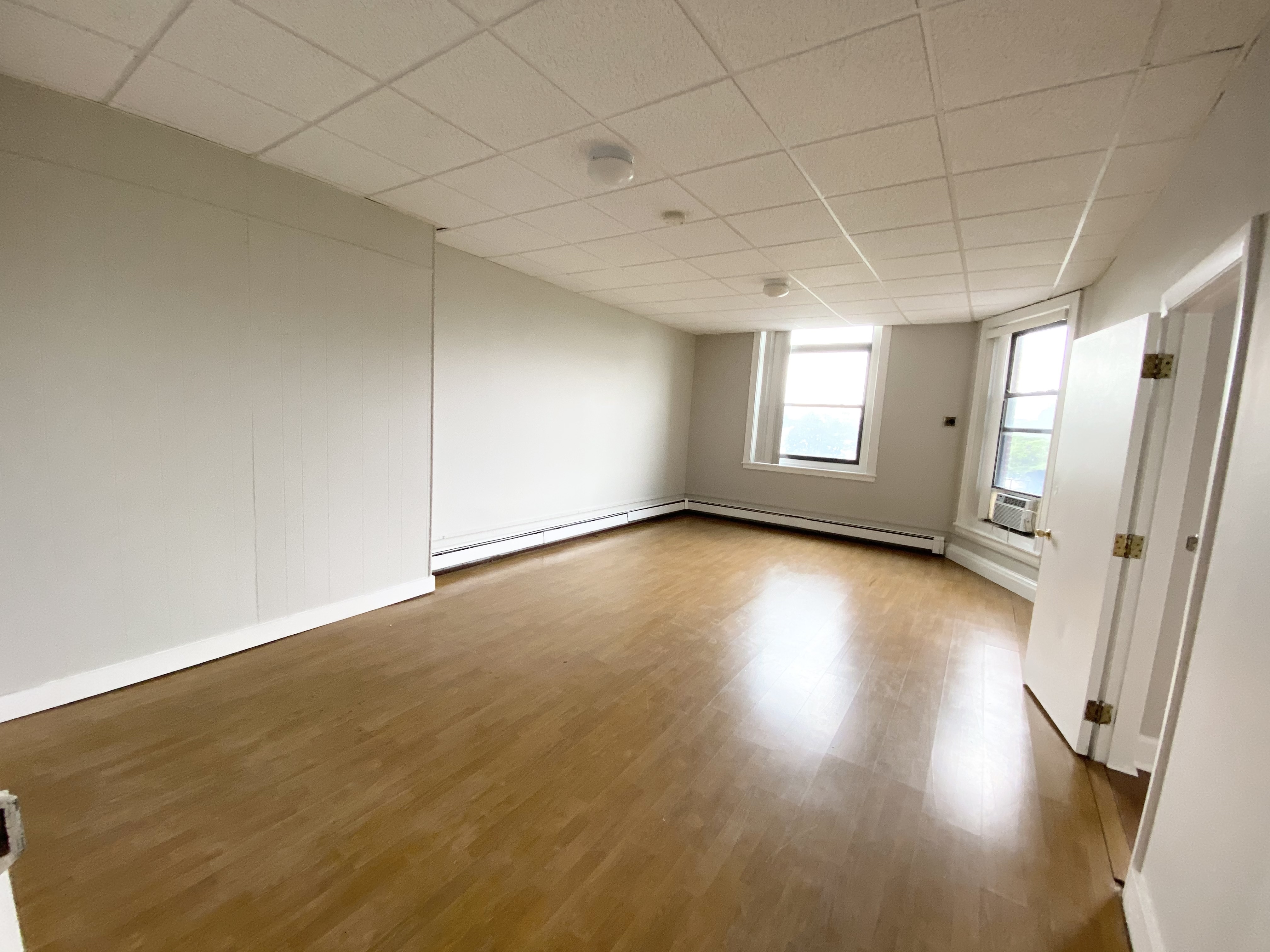 47 Bay State Rd, Fenway