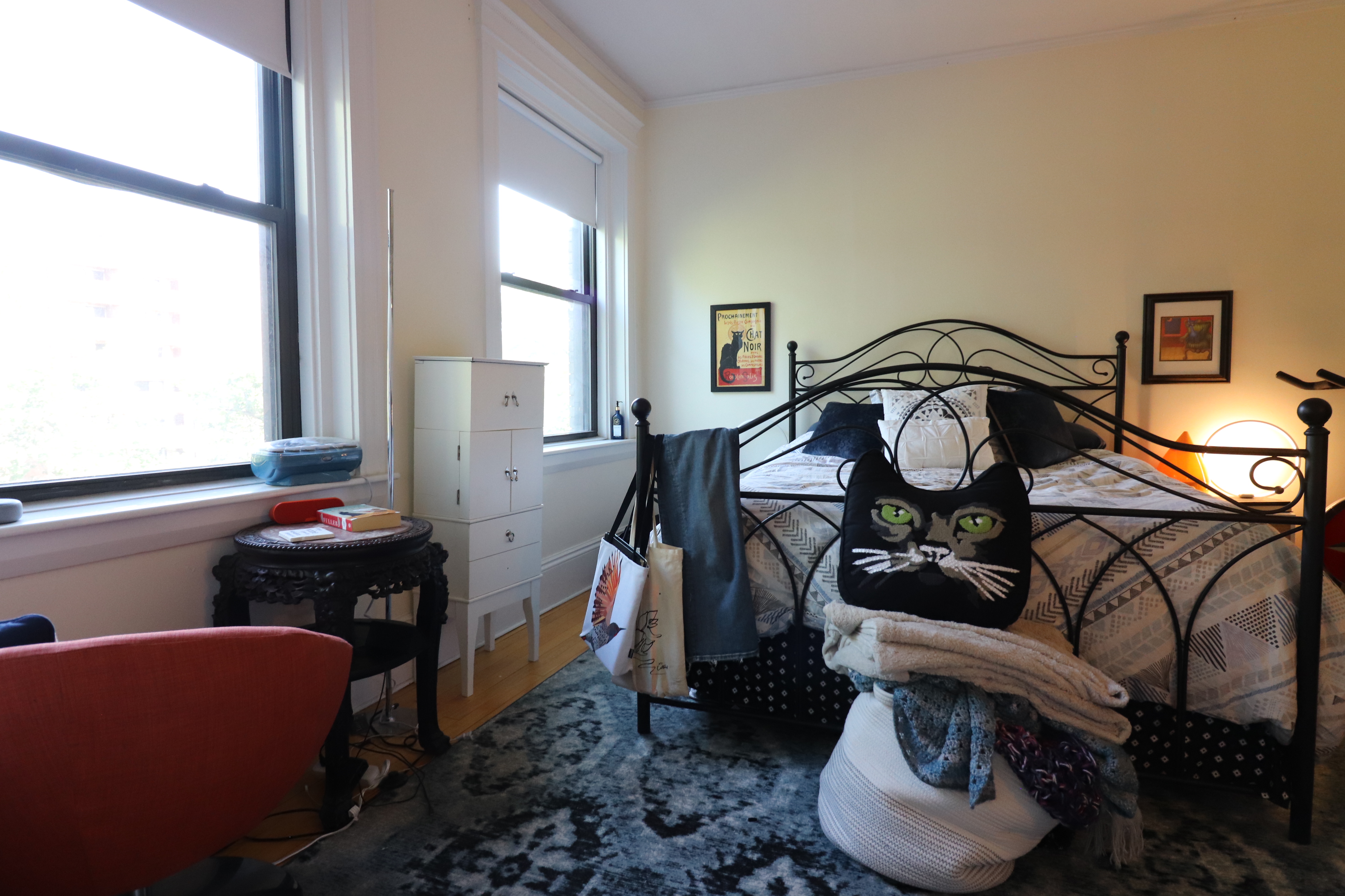 1100 Beacon St, Longwood