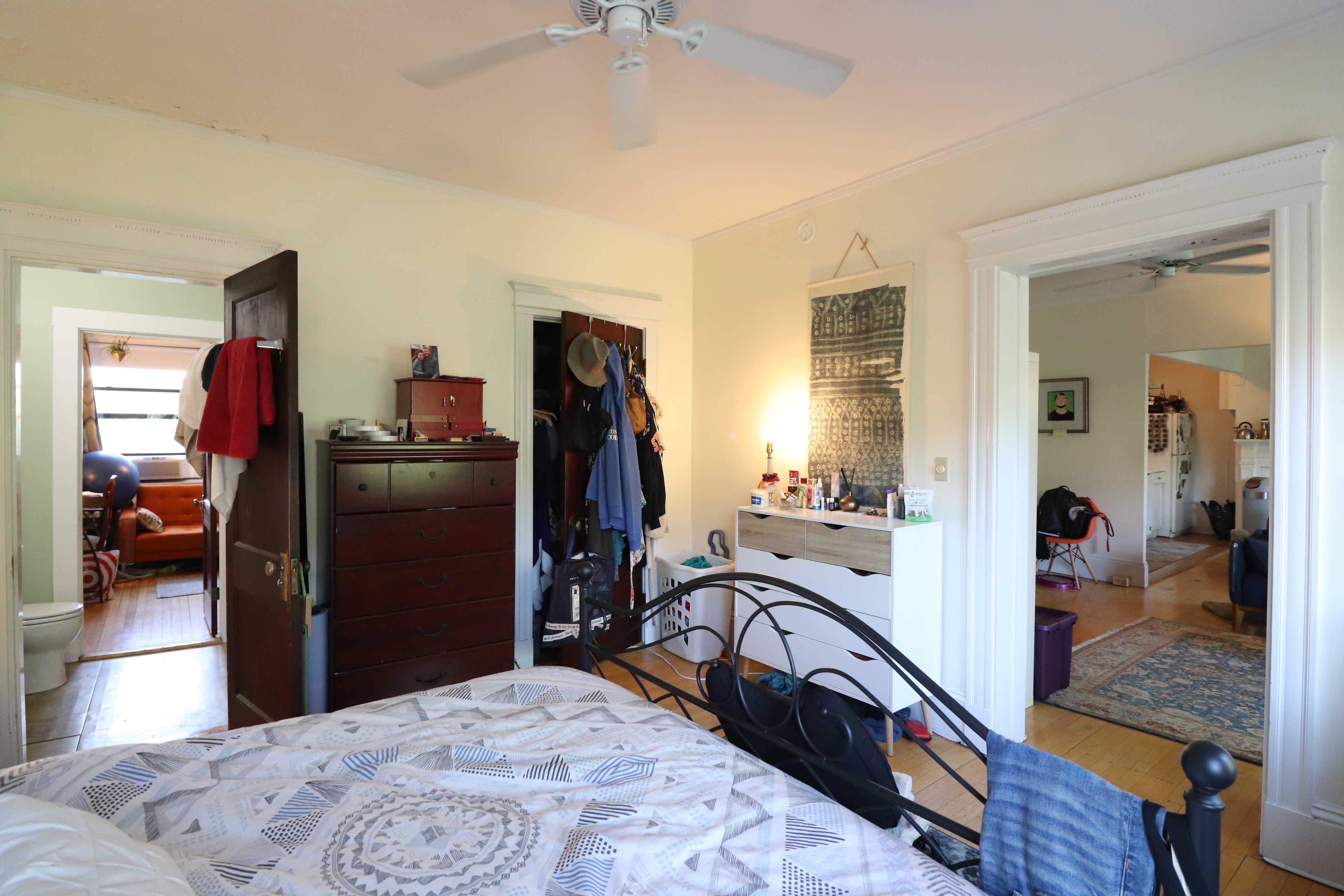 1100 Beacon St, Longwood