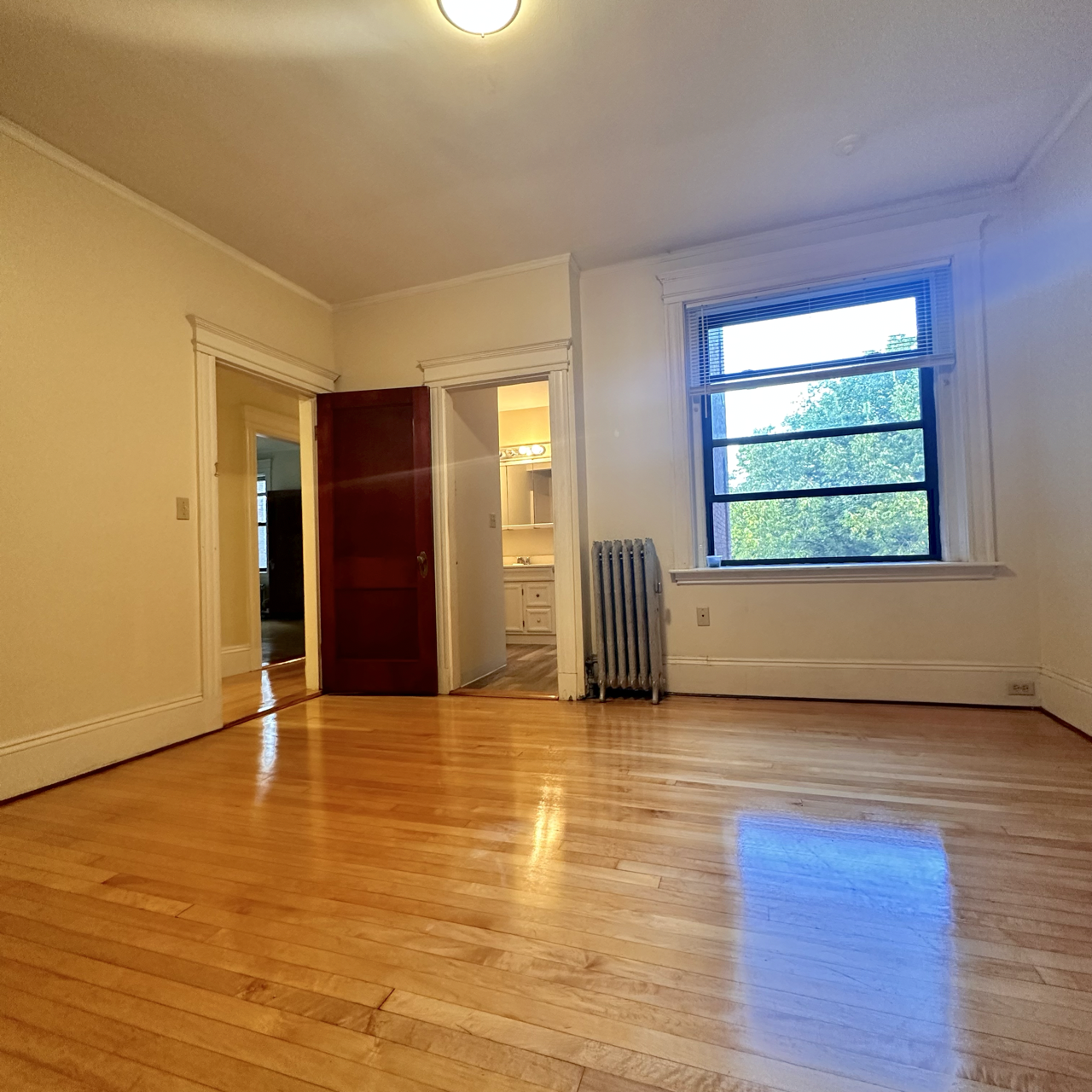 1100 Beacon St, Longwood