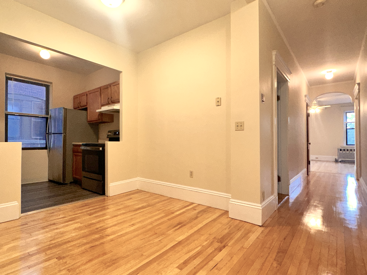 1100 Beacon St, Longwood