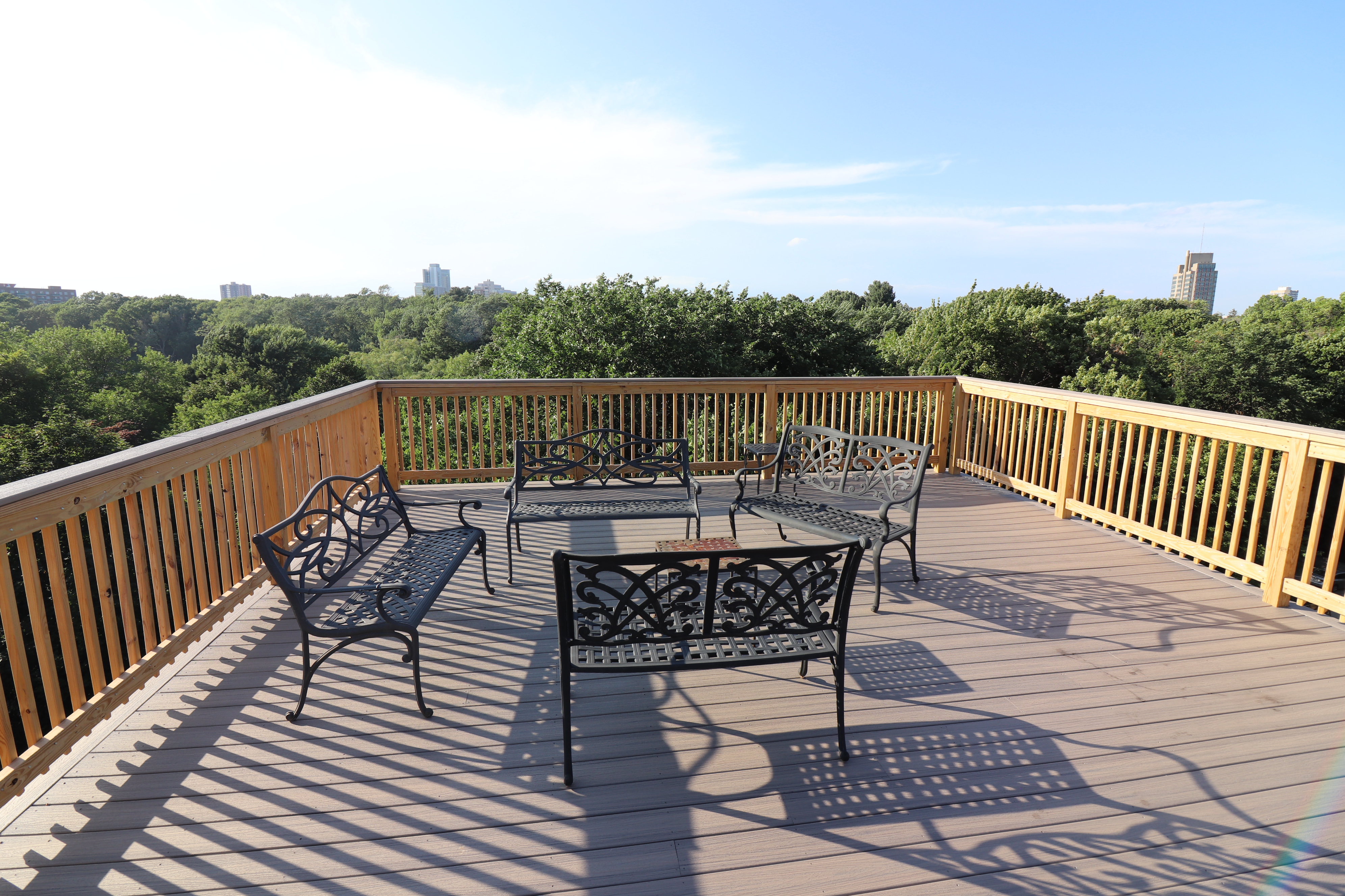 1100 Beacon St, Longwood