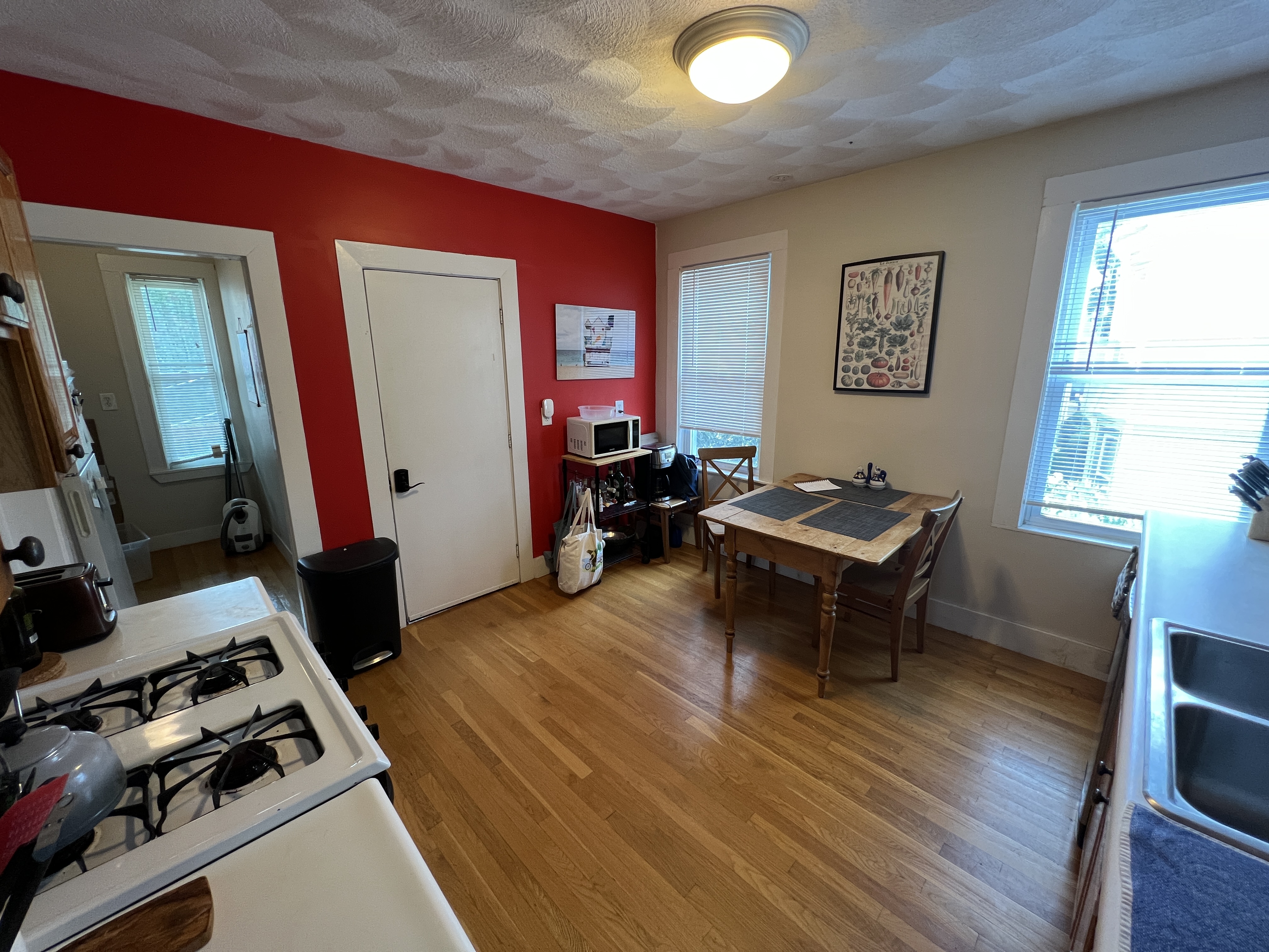 24 Ellington Rd, Davis Square