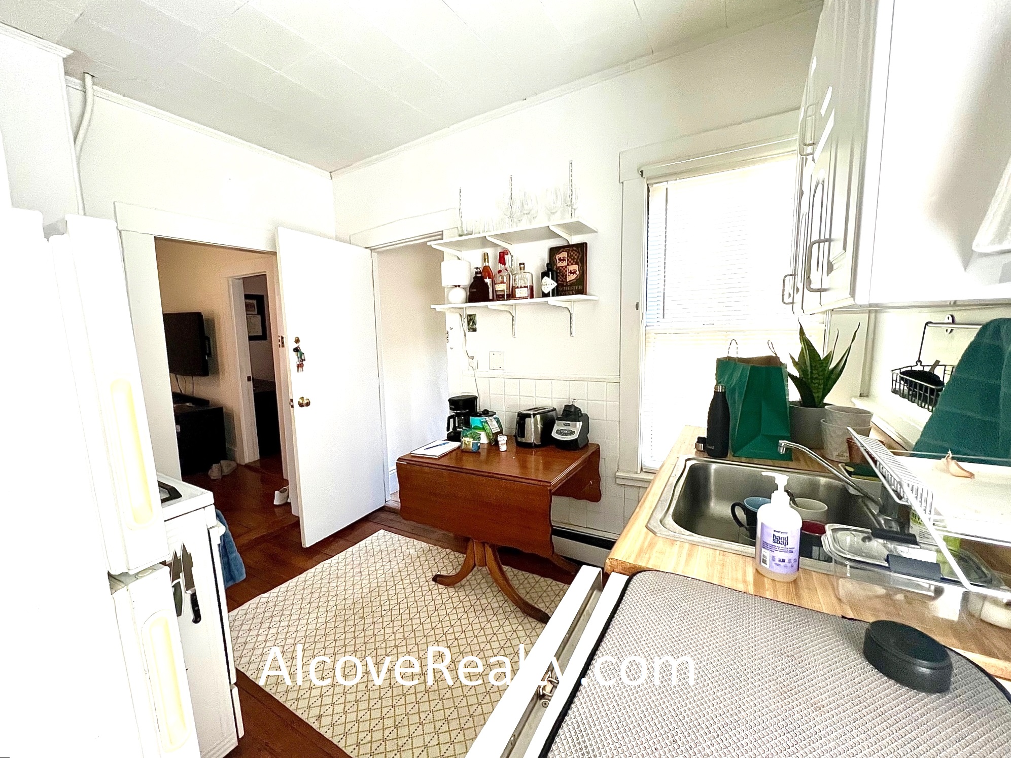 2 Walker Ct, Harvard Square